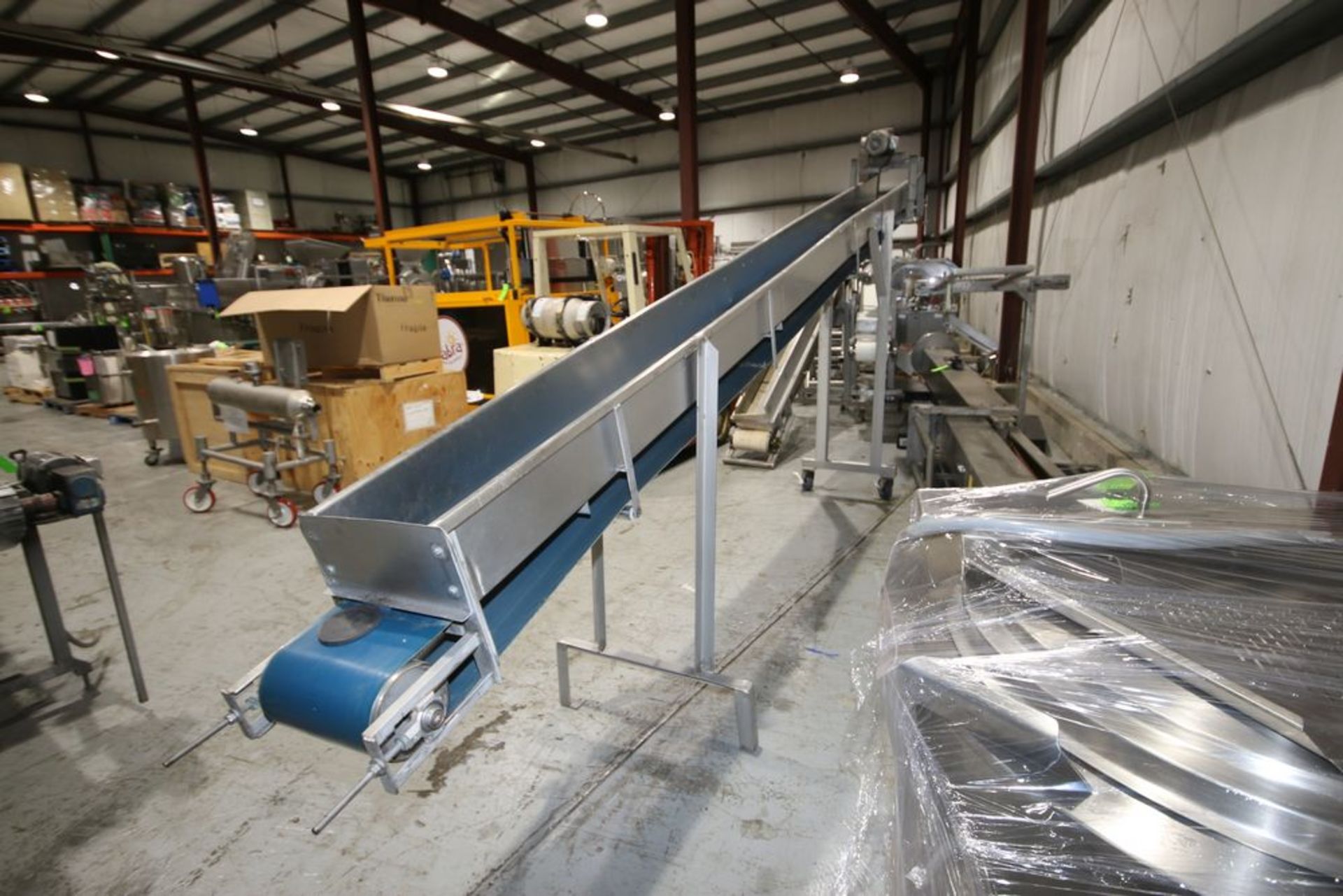 S/S Incline Conveyor, with S/S Clad Motor, Mounted on S/S Frame, Front Legs Mounted on Casters, with - Image 2 of 5