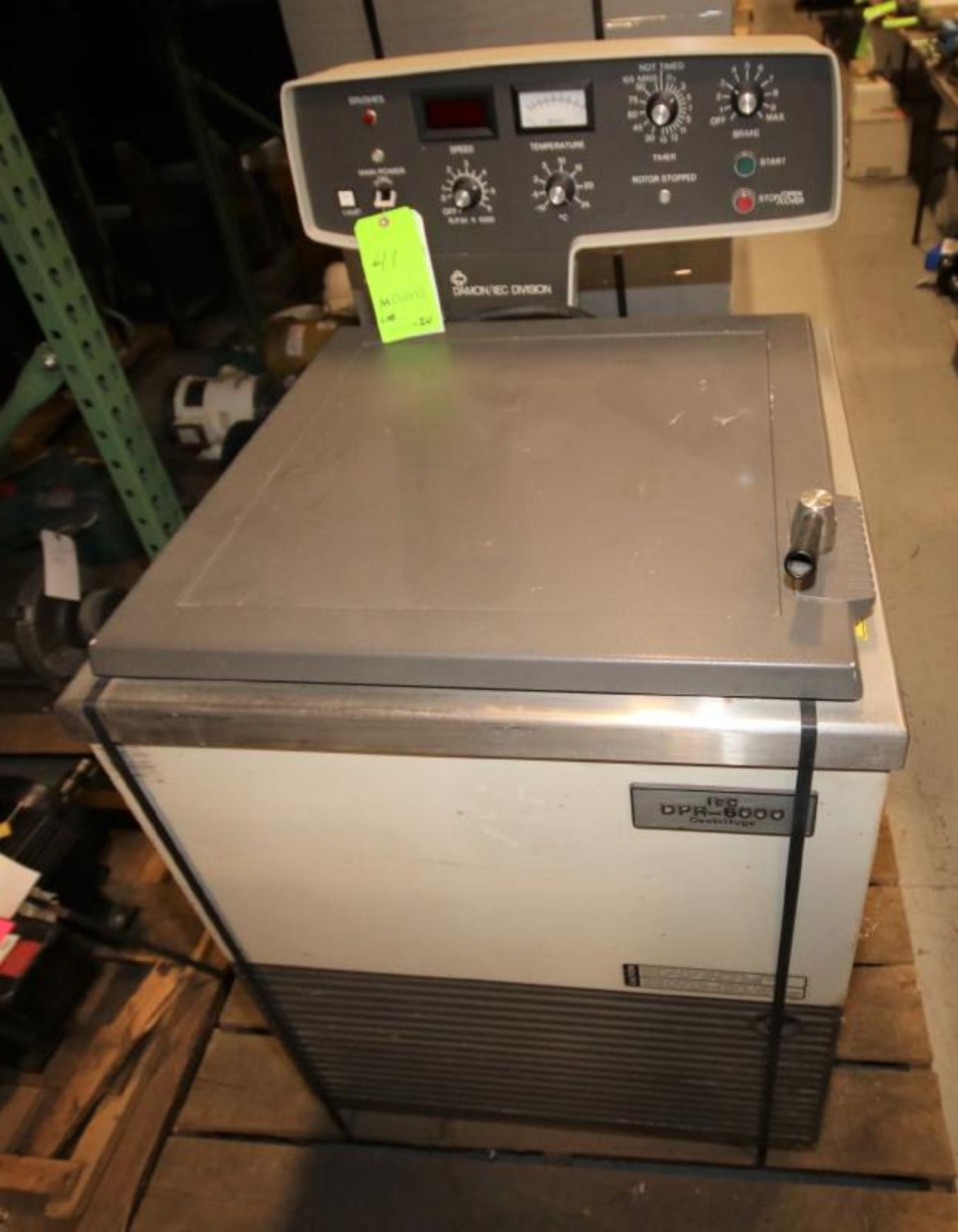 Damon / IEC Centrifuge, Model DPR - 6000, SN 22572555, R502 Refrigerant, 3/4 hp, 200 / 260 Vac, 1