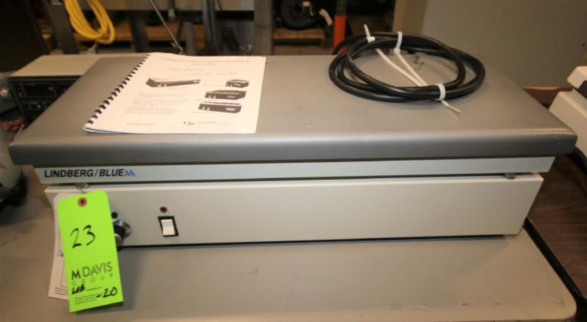 Lindberg / Blue 30" L x 12" W Hot Plate, Model HP53015C, SN S29M - 574275 - TM