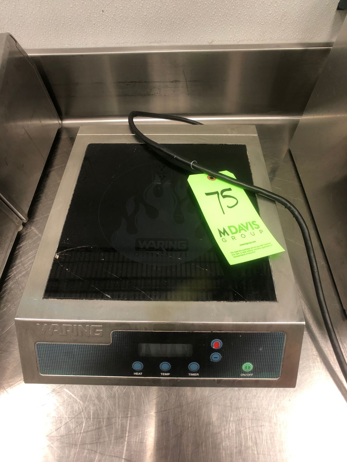 Waring Commercial Induction Range, Model WIH400 (Note: Some Damage to Surface)