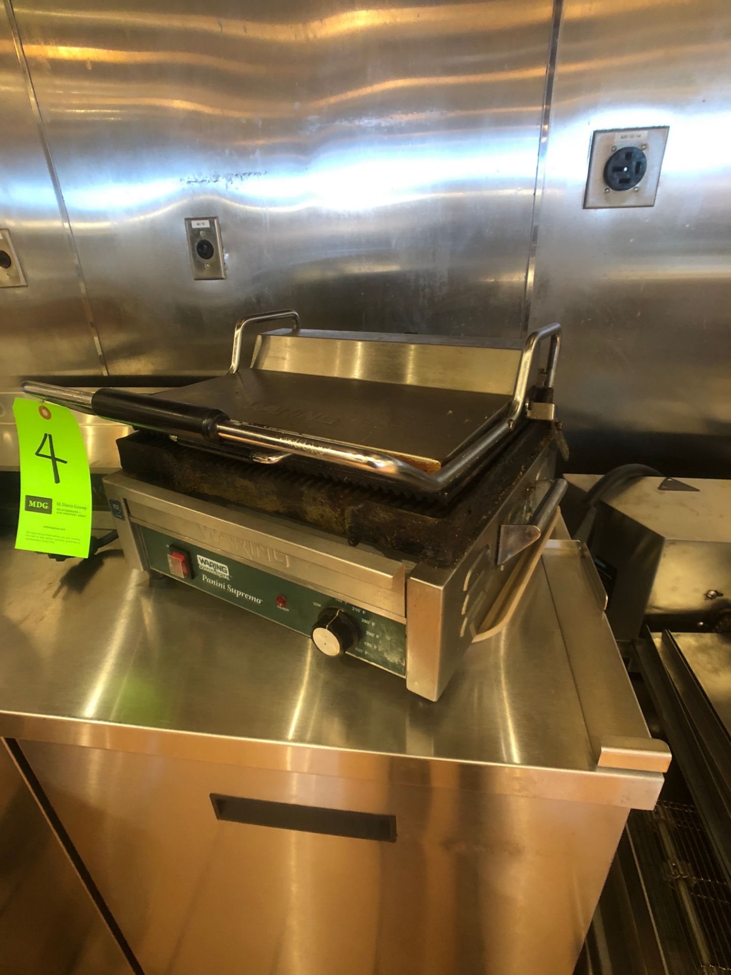 Waring Commercial Panini Supremo Panini Grill, Model WPG280B, S/N 150325, - Image 3 of 4