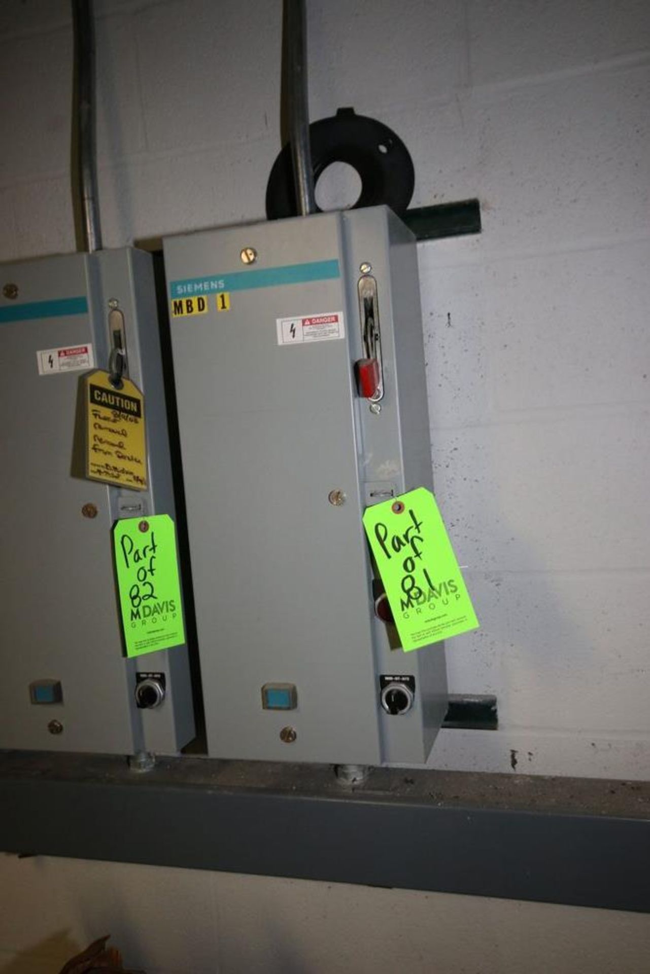 Vertical Air Receiver with Gauge System, with Siemens Wall Mounted Safety Switch (LOCATED IN - Image 5 of 5