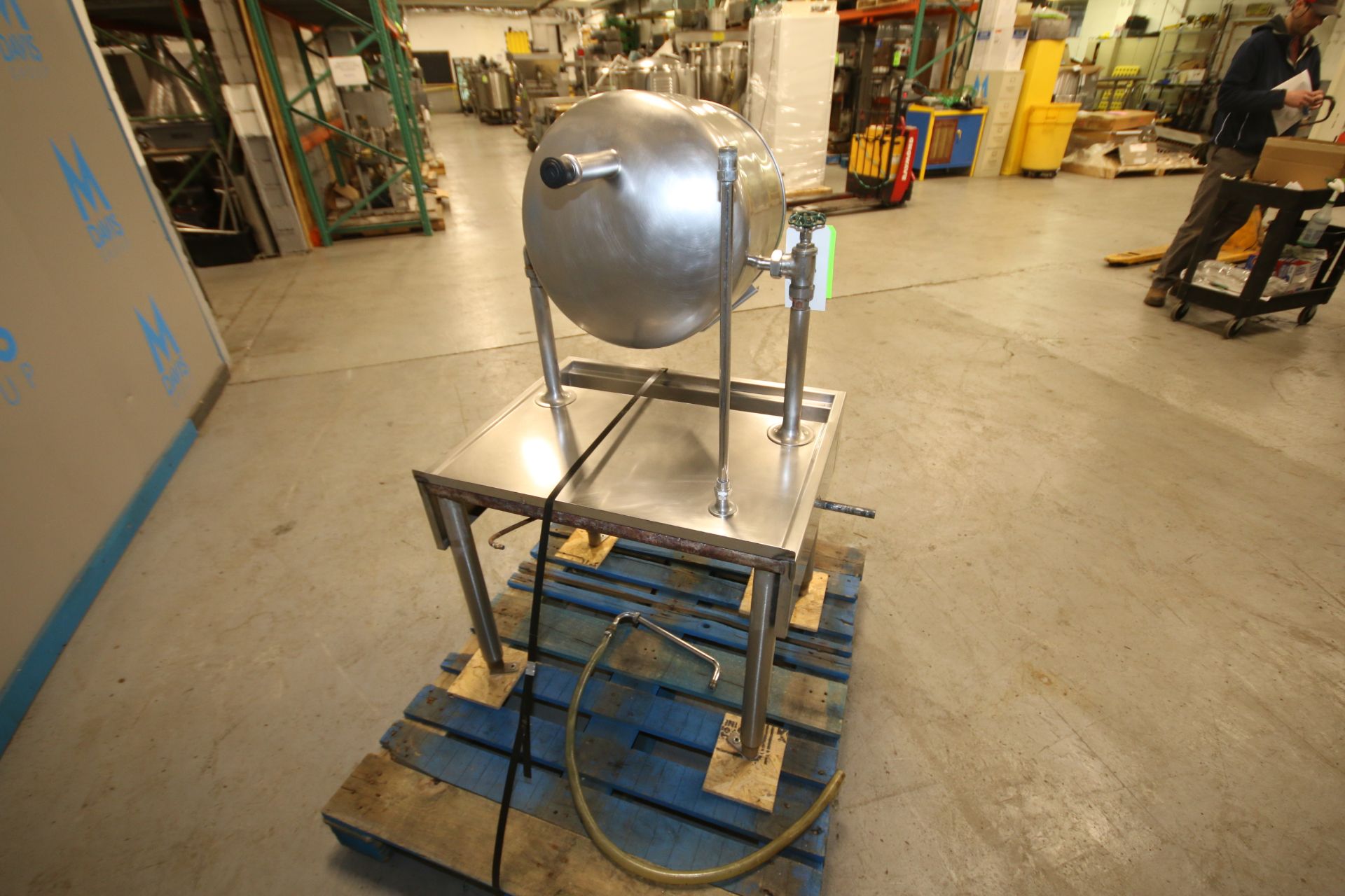 Groen 40 Gal. Jacketed S/S Tilt Type Kettle, Model TDA / 1 - 40, SN 32255-4, Max. W.P. 50 psi @ - Image 4 of 5