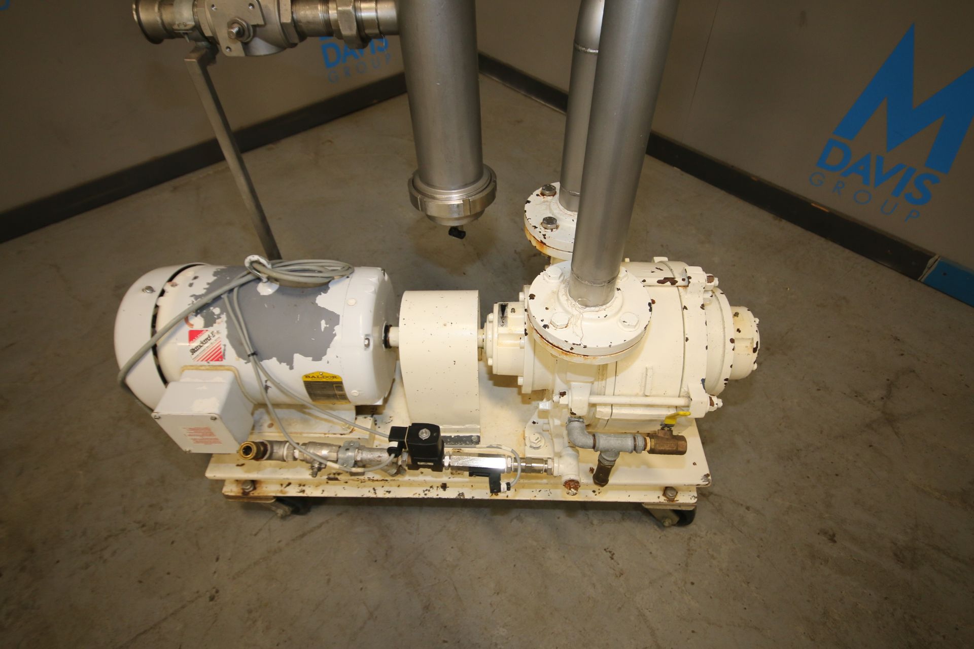 Beach - Ross Rotary Vacuum Pump, Model 1155 - 220 / C, SN 482, with 2.5" Inlet & Outlet, with Baldor - Image 2 of 8