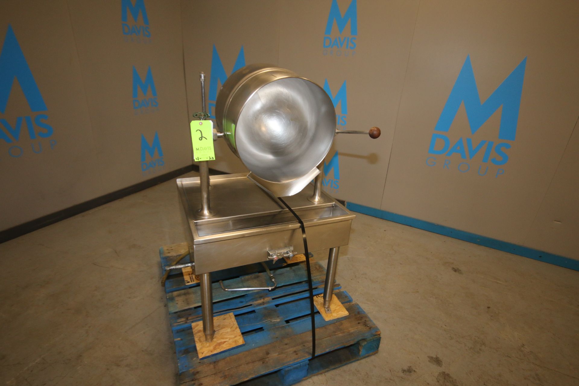 Groen 40 Gal. Jacketed S/S Tilt Type Kettle, Model TDA / 1 - 40, SN 32255-4, Max. W.P. 50 psi @