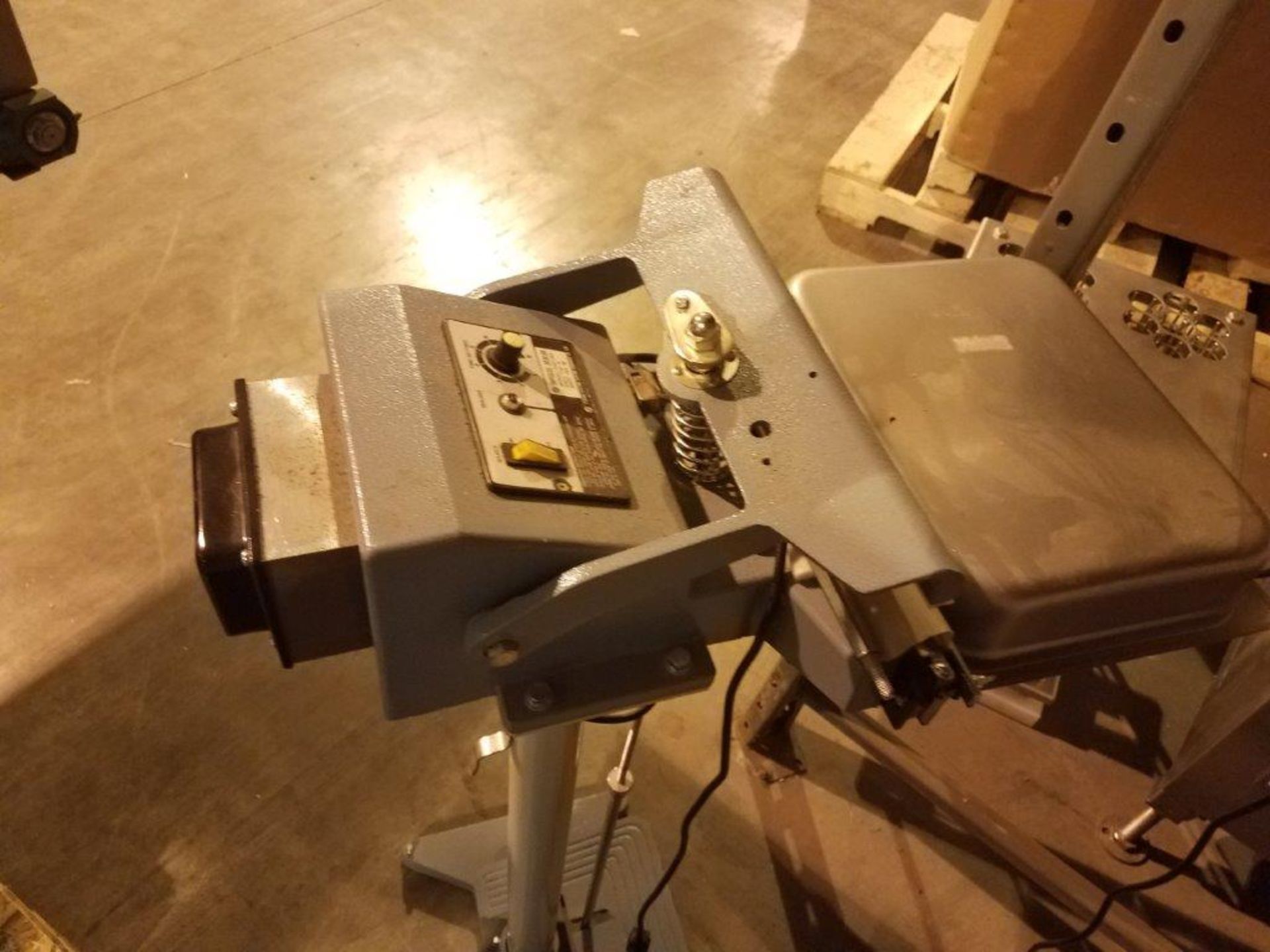 TEW TISF-305 Manual Jaw Impulse Bag Sealer 12" Wide, Model TISF-305, S/N 1508310, Owner Item Number - Image 2 of 3