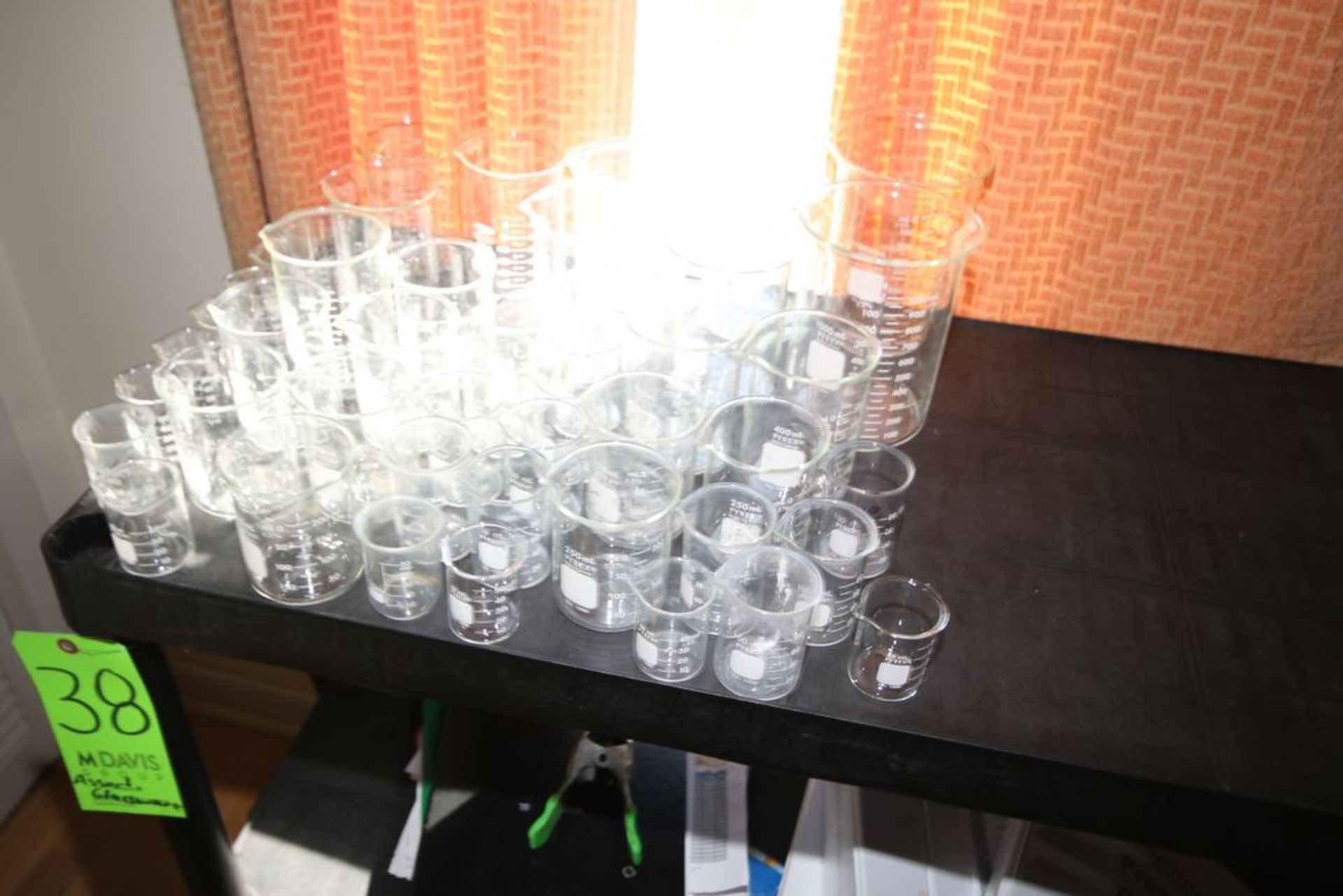 Lot of Assorted Glassware, Sizes Range From 40 mL-1000 mL (Aprox. 46 Pce.) (LOCATED IN BEAVER FALLS, - Image 2 of 3