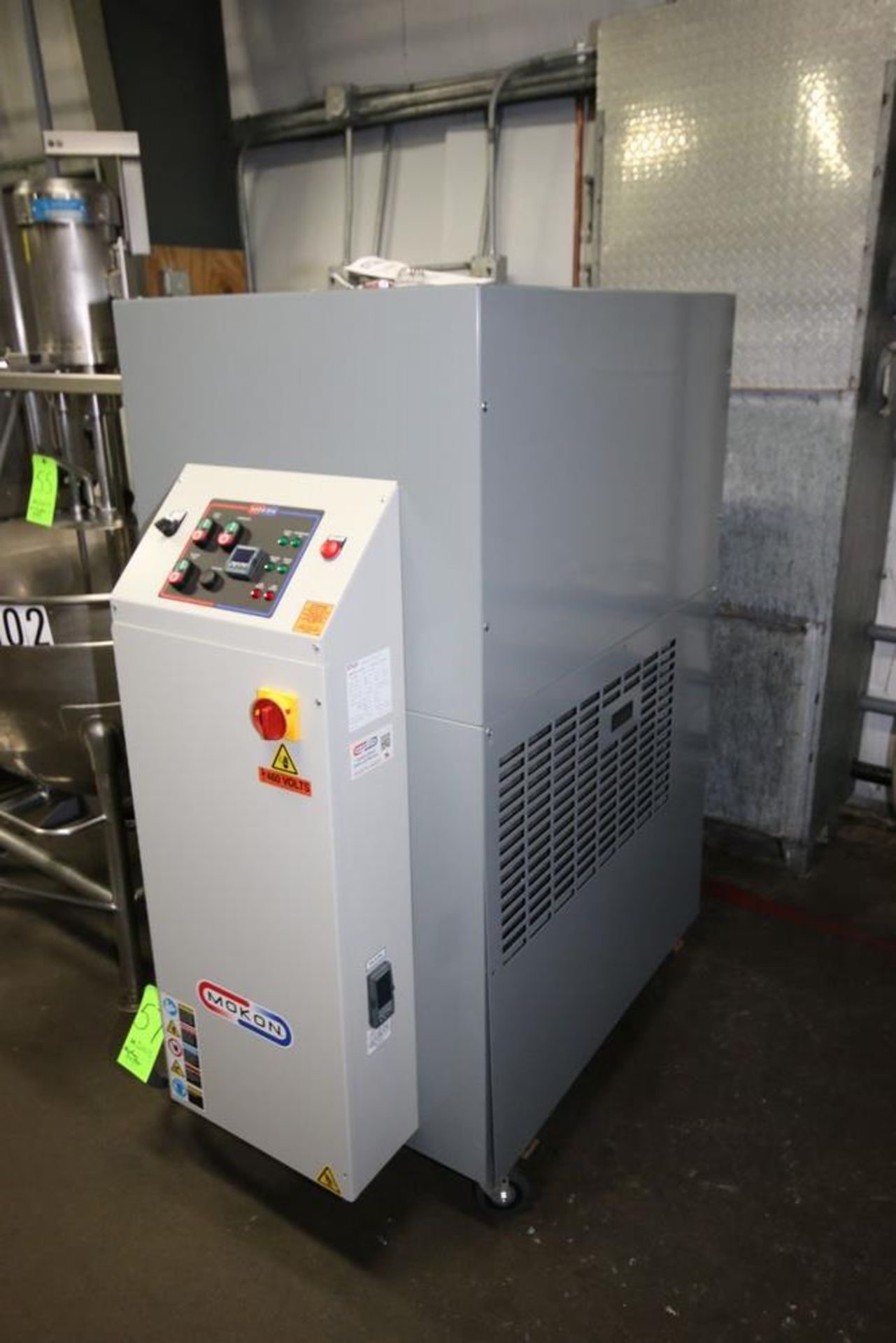 Mokon Self-Contained Chiller, M/N 311553, S/N 7019100, Max. Fluid Temp.: 200 F/93 C, Refrigerant: