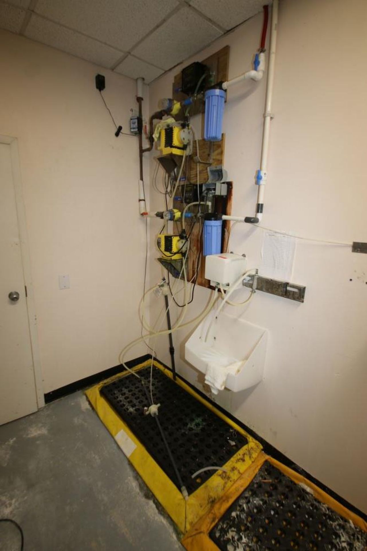 Contents of Room, Includes Chemical Containment Area with (4) Containment Matts, and Associated Wall - Image 3 of 4