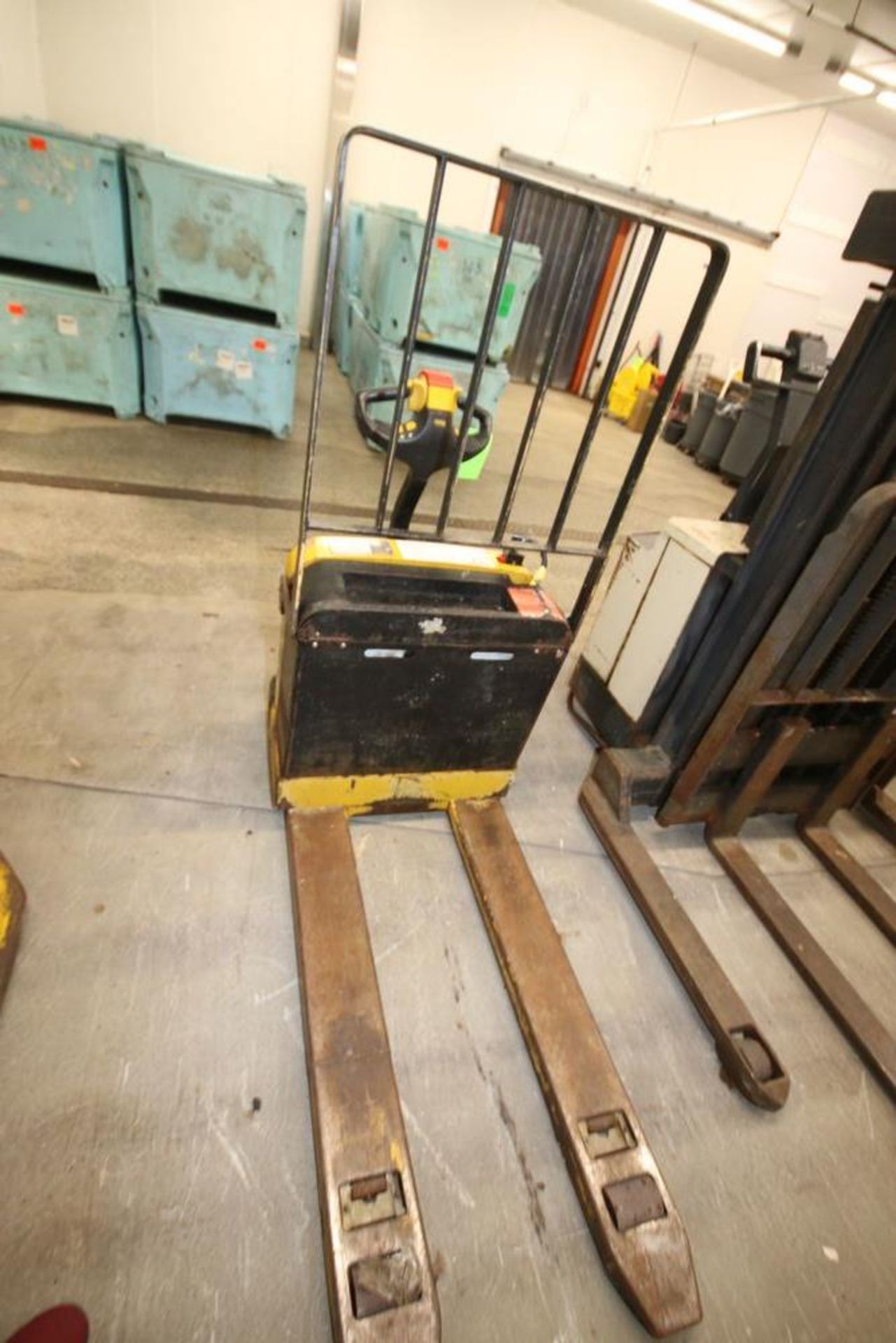 Yale 4,000 lb. Electric Pallet Jack, M/N MPB040-EN24T2748, S/N B827N36052G, with Battery (NOTE: - Image 4 of 4