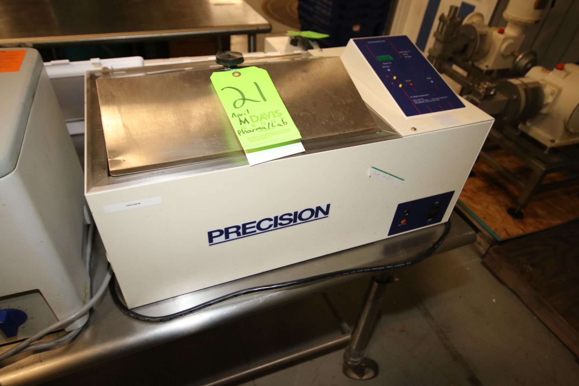 Precision Digital Water Bath, Cat. # 51221035, S/N 601091628 (LOCATED IN MDG AUCTION SHOWROOM--