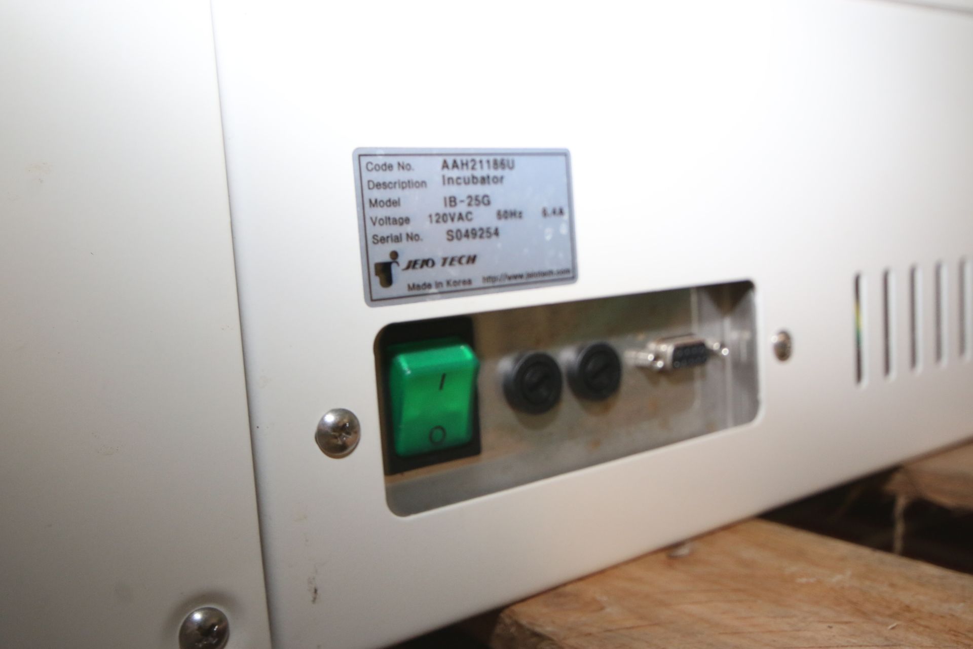 Jeio Tech Lab Incubator, M/N IB-25G, S/N S049254, 120 Volts, 1 Phase, with S/S Interior, with (2) - Image 6 of 6