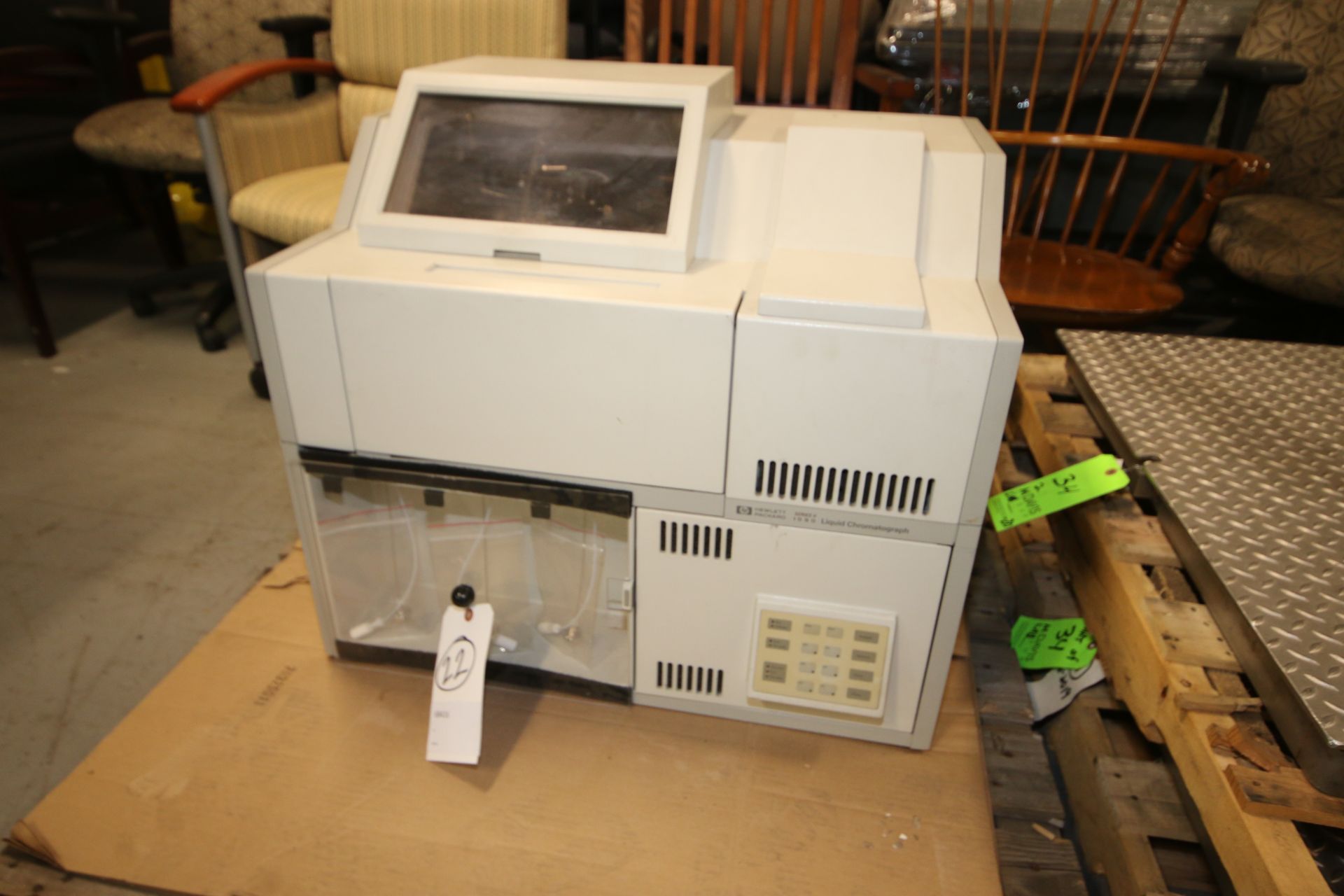 Hewlett Packard Liquid Chromatograph, Series 1090, Overall Dims.: Aprox. 27-1/2" L x 24" W x 26"