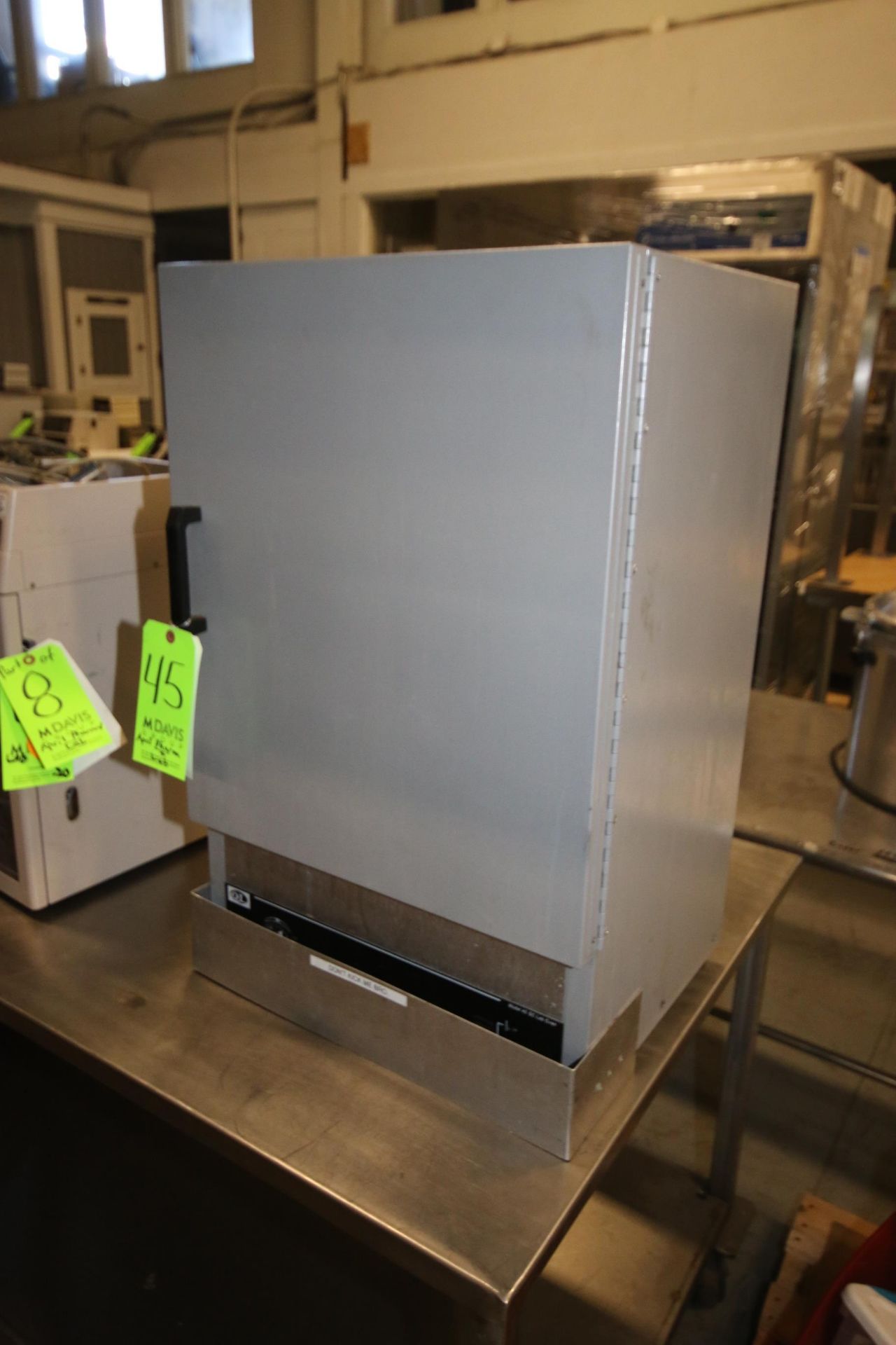 Quincy Lab Oven, M/N 40GC, S/N G4-004693, 120 Volts, with S/S Internal Walls, with S/S Wire Shelves, - Image 2 of 5