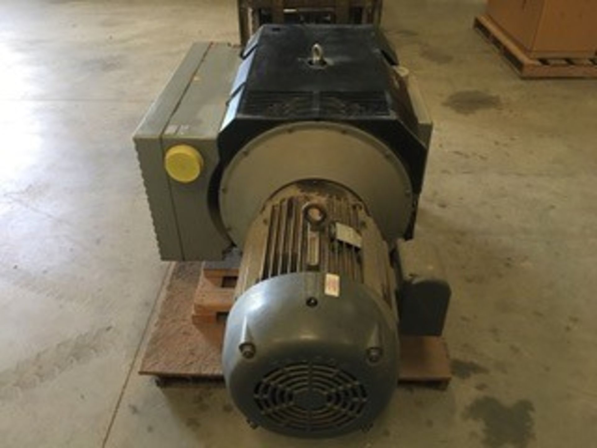 Rietschle Thomas Vacuum Pump, M/N VC700, 3.60091E+12, with Stand, M/N 50144697 (LOCATED IN PASO - Image 5 of 9