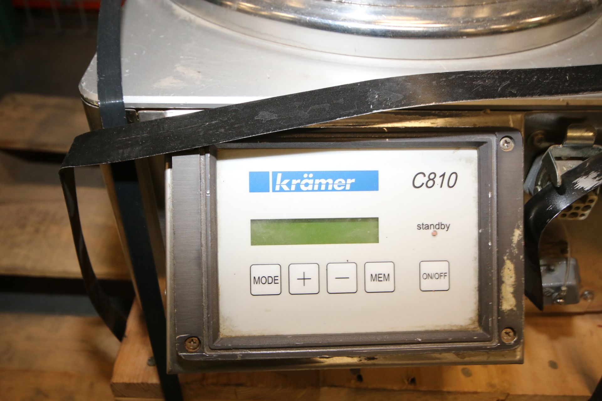 Kramer Tablet Debuster, M/N C810, S/N 3.400 Type E2000-750, 110-240 Volts, Aprox. 52" H with 2" - Image 8 of 14