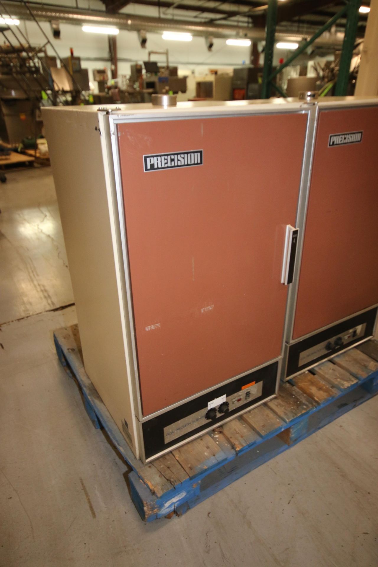 Precision Scientific Lab Incubator, CAT. NO.: 31577, S/N 22AJ-3, Temp. Range: 70C, S/S Interior,