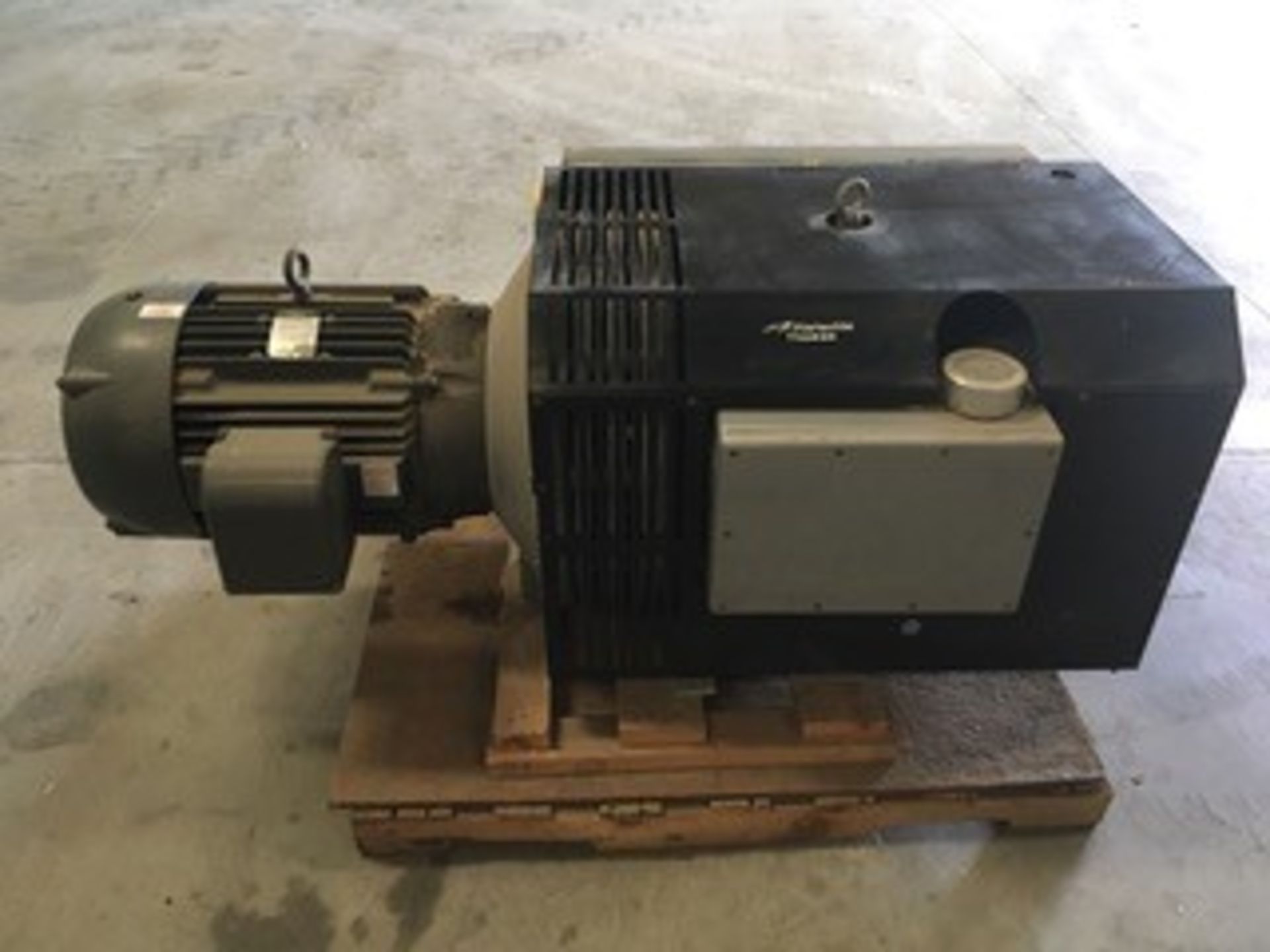 Rietschle Thomas Vacuum Pump, M/N VC700, 3.60091E+12, with Stand, M/N 50144697 (LOCATED IN PASO - Image 4 of 9
