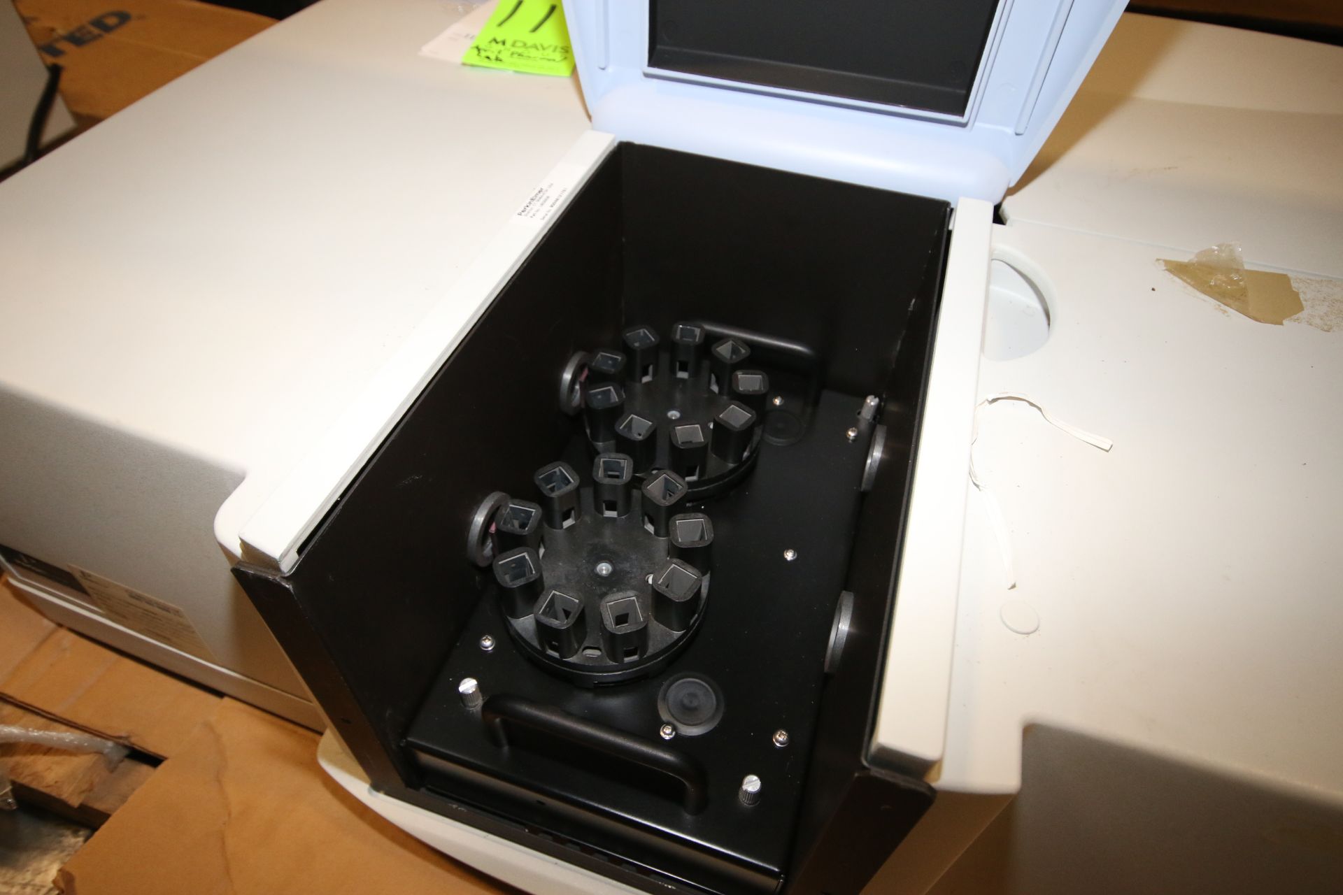 Perkin Elmber UV/VIS Spectrometer, M/N Lambda 950, with (2) 9-Slot Carousels (LOCATED IN MDG AUCTION - Image 3 of 4