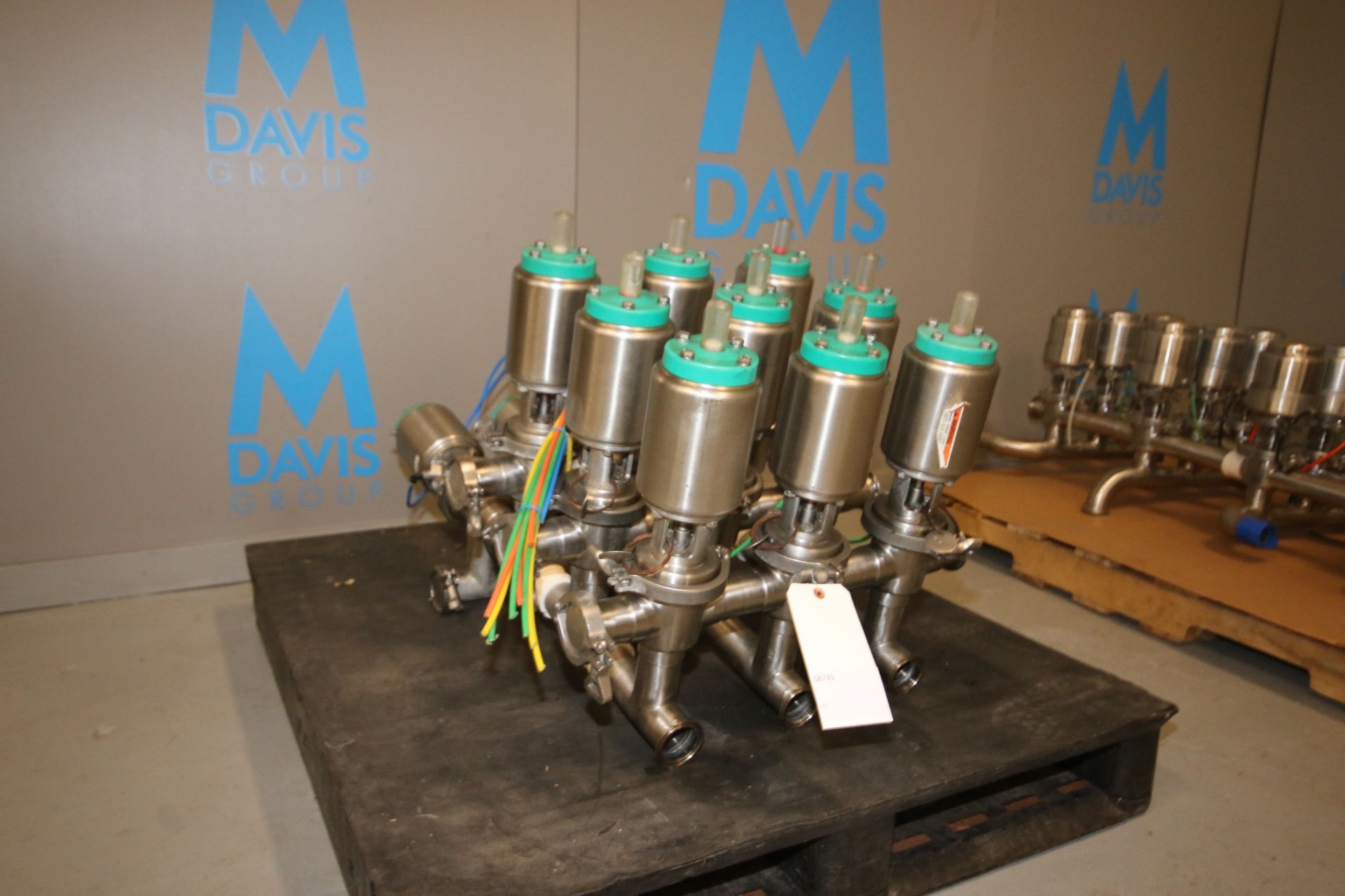 Tri-Clover 2" S/S Air Valve Manifold /Cluster, with Model 761 Valves (IN#68745) (LOCATED IN MDG