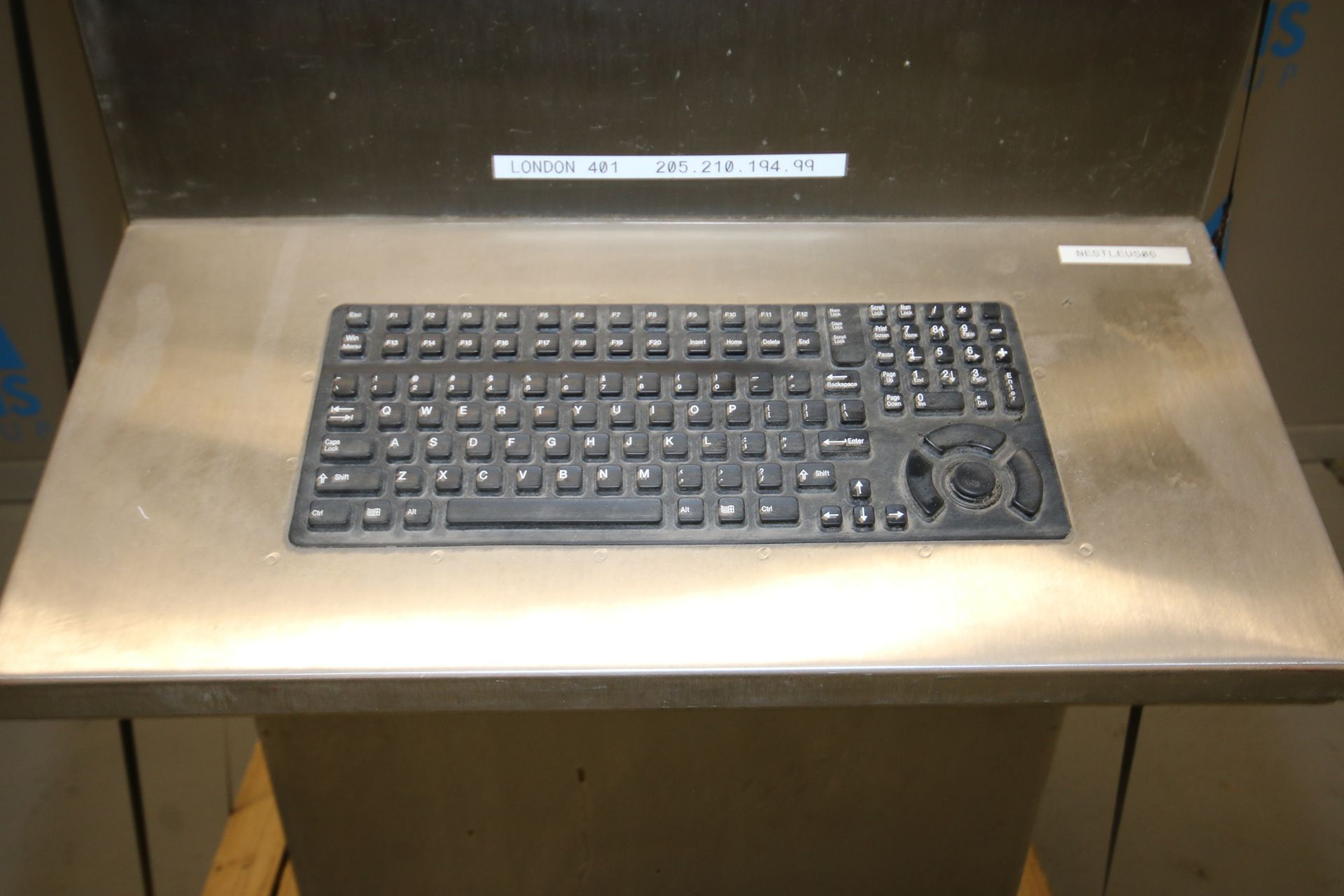 S/S Computer Cabinet, with Allen-Bradley Screen, Cat. No.: 6185-EACBBZZ, Full Keyboard Mounted on - Image 3 of 9