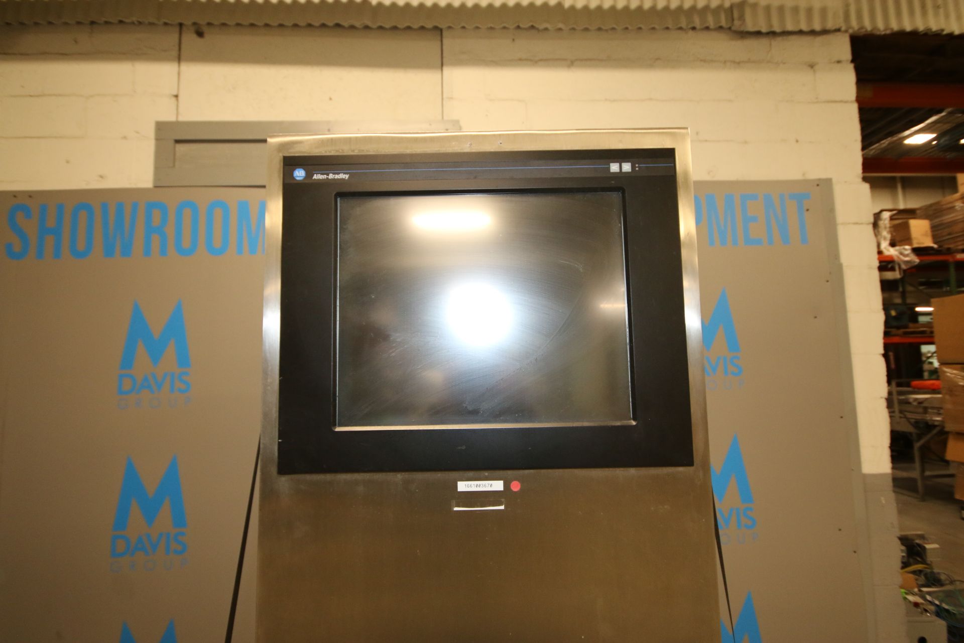 S/S Computer Cabinet, with Allen-Bradley Screen, Cat. No.: 6185-EACBBZZ, Full Keyboard Mounted on - Image 4 of 9