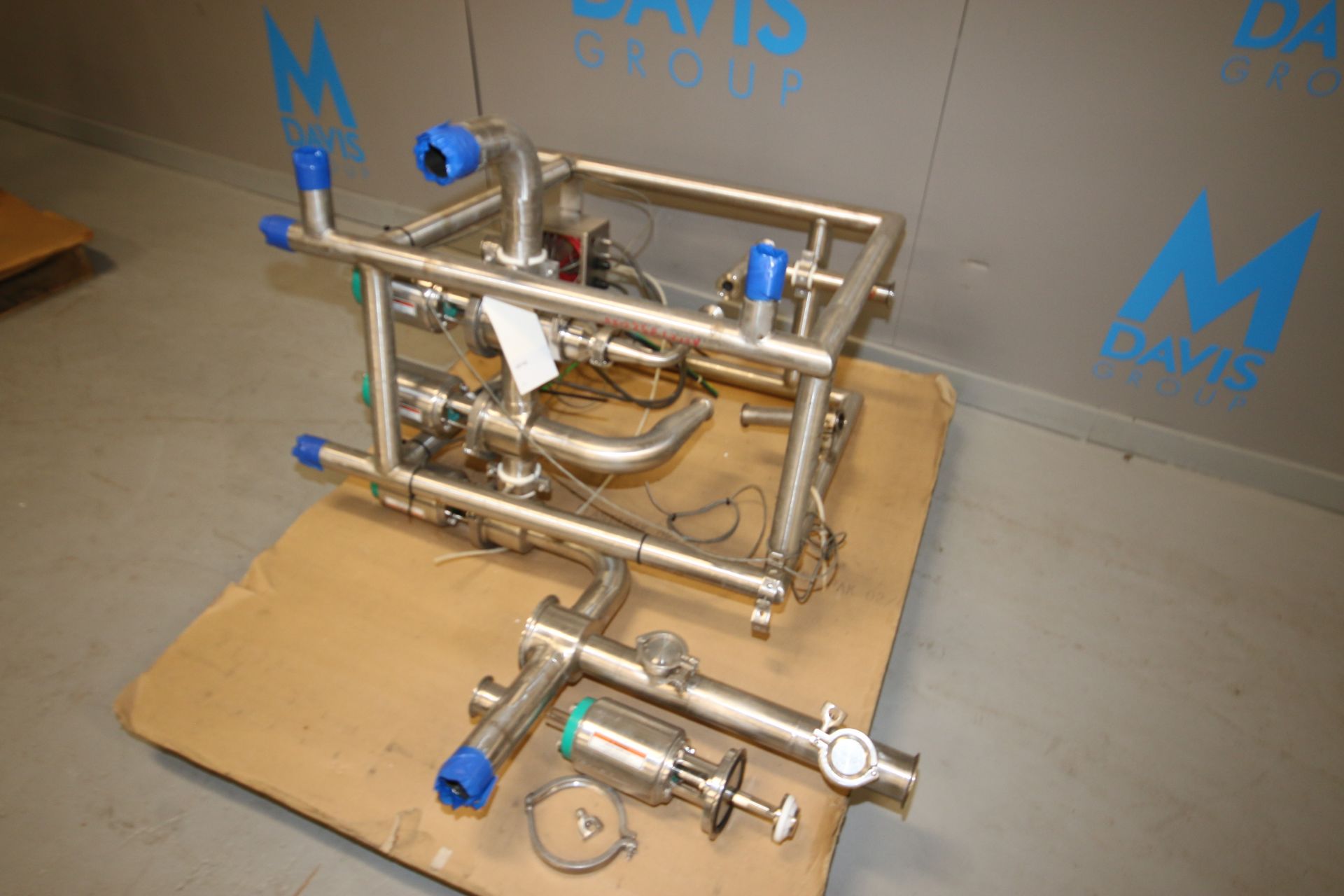 Alpha Laval 2-1/2" S/S Air Valve Manifold, M/N 761TR-30W-20S-2-1/2-316L, with S/S Manifold Piping, - Image 4 of 7