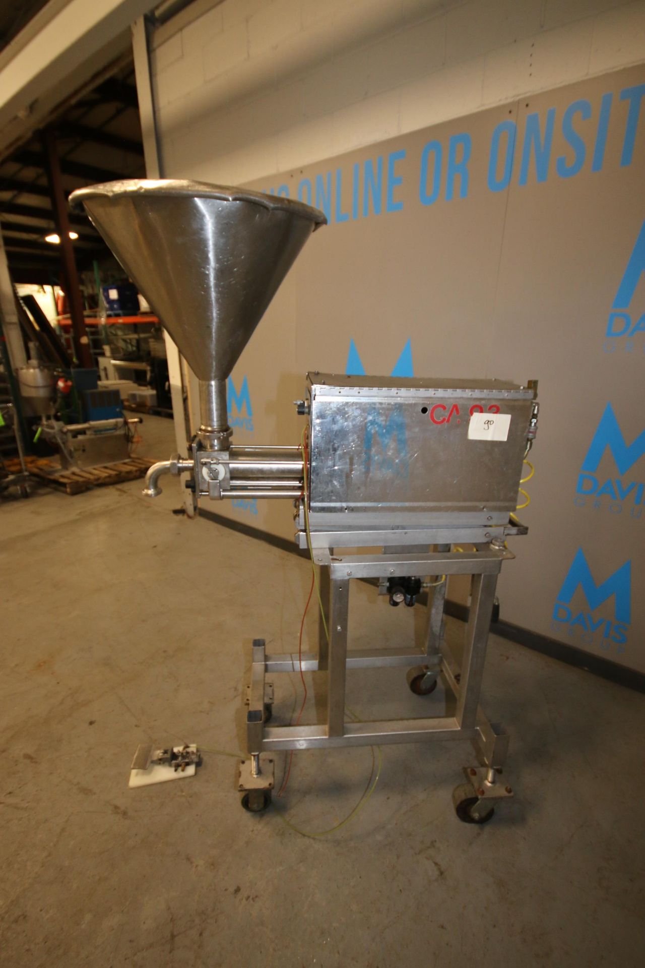 Turbo Systems Portable Piston Filler, Mach. No. D90014105220, with 22" S/S Funnel, 1.5" Threaded - Image 5 of 9