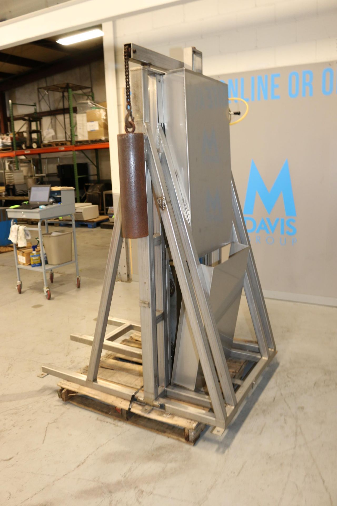 Pneumatic S/S Lift, Lifts Up To 52"H x 30"W, with Aprox. 30" L Forks (Used for Bakery Products) ( - Image 3 of 5