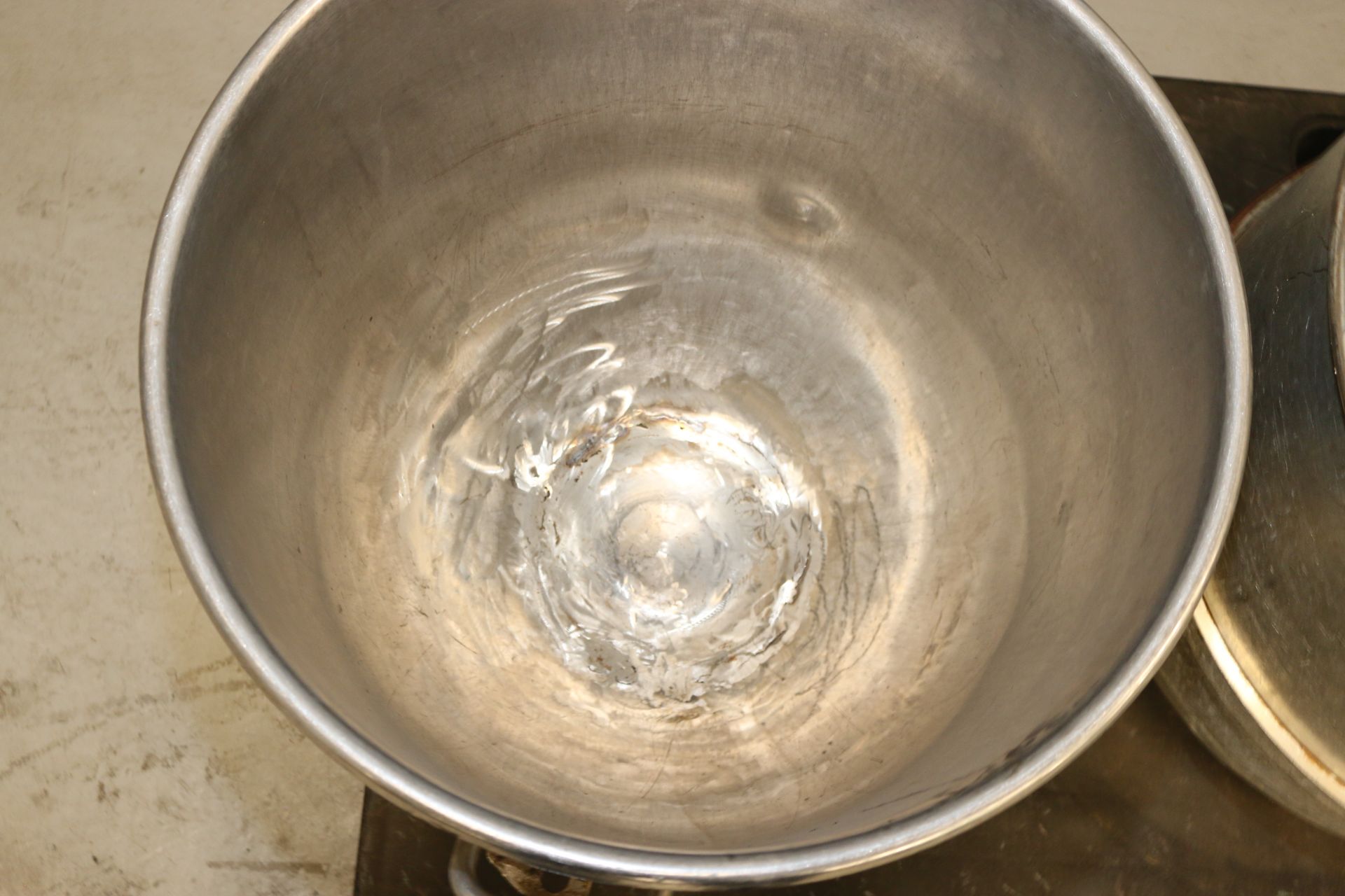 S/S & Aluminum Mixing Bowls, Aprox. 24" Dia. with Handles (IN#66089)(LOCATED AT M. DAVIS GROUP - Image 5 of 8