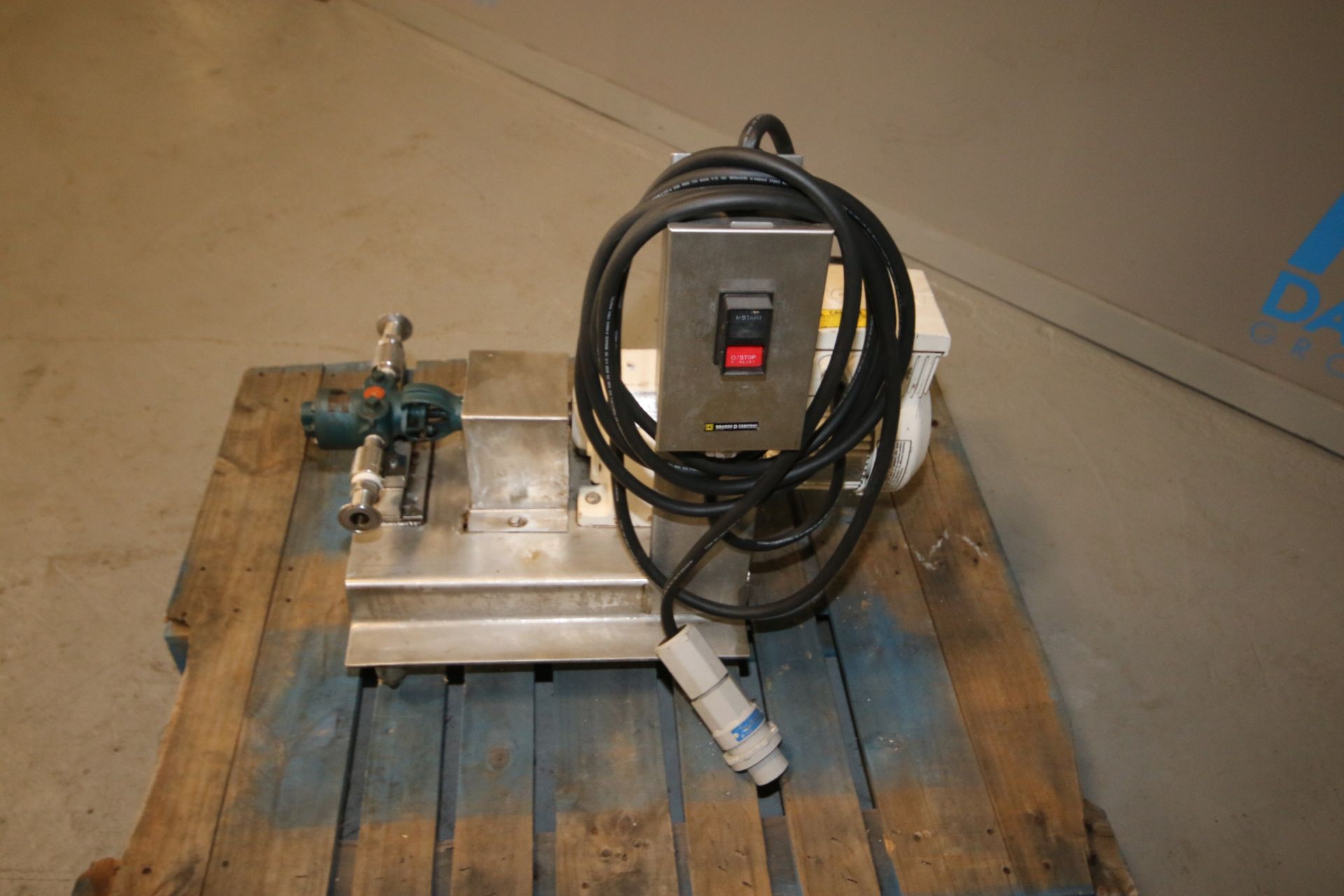 Rober 3 hp Pump, Type IF3, S/N 5, with 1.5" Clamp Type Head, SEW 265-1720 rpm, 380-500V, with On - Image 5 of 9