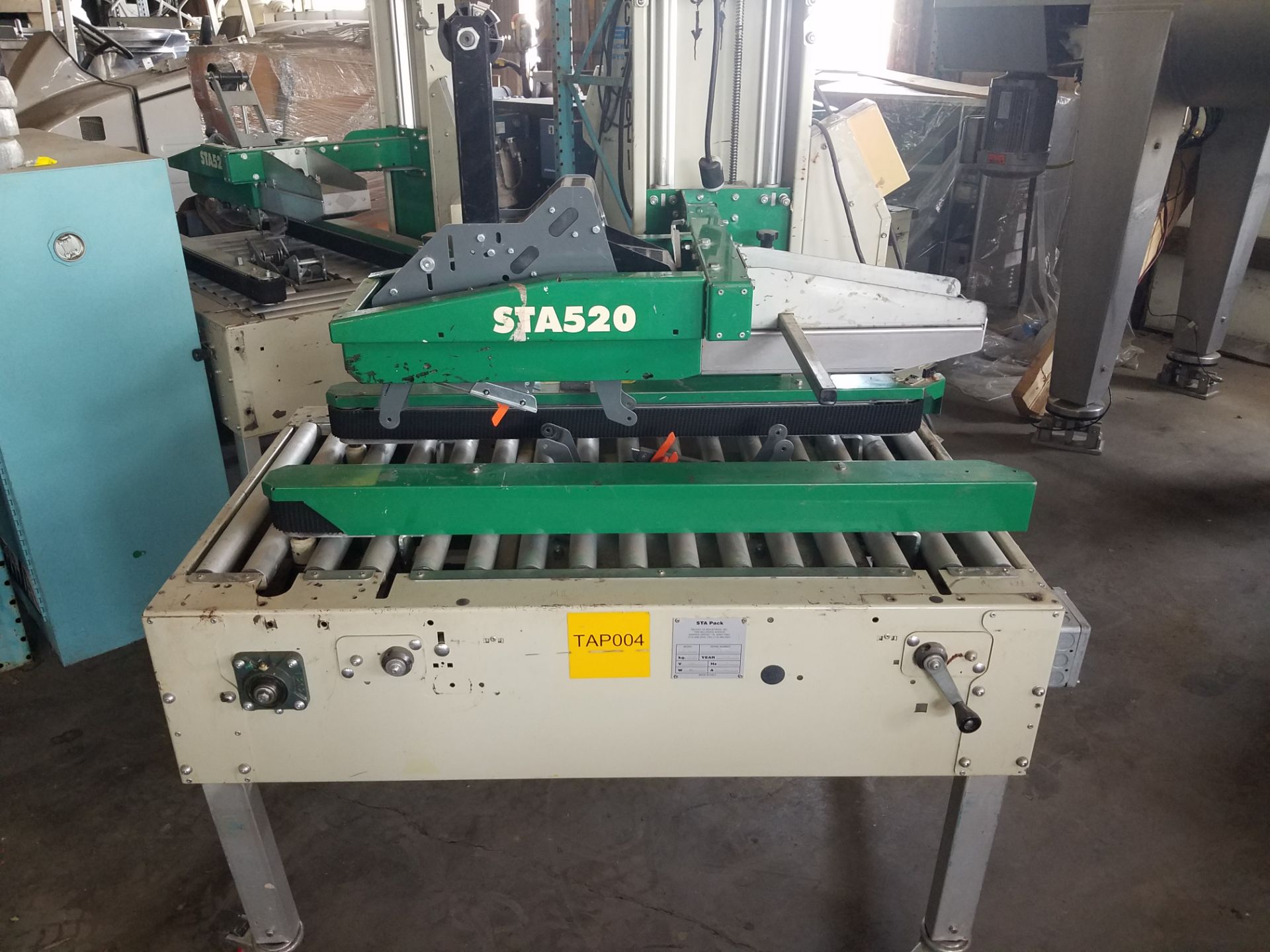 STA520 Top and Bottom Case Sealer, S/N AZ026360, Yr. 2005, 115 Volt, 2-Heads, Casters (Located