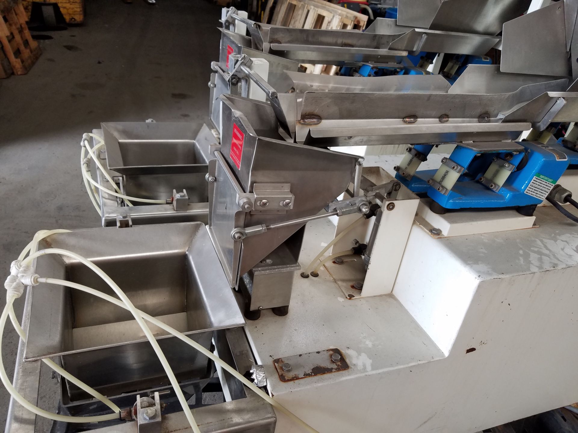 Weighpack AEFI Scales/Mesinie/Universal Controller, S/N 546, 115 Volt, (3) Complete Scales - One For - Image 3 of 10