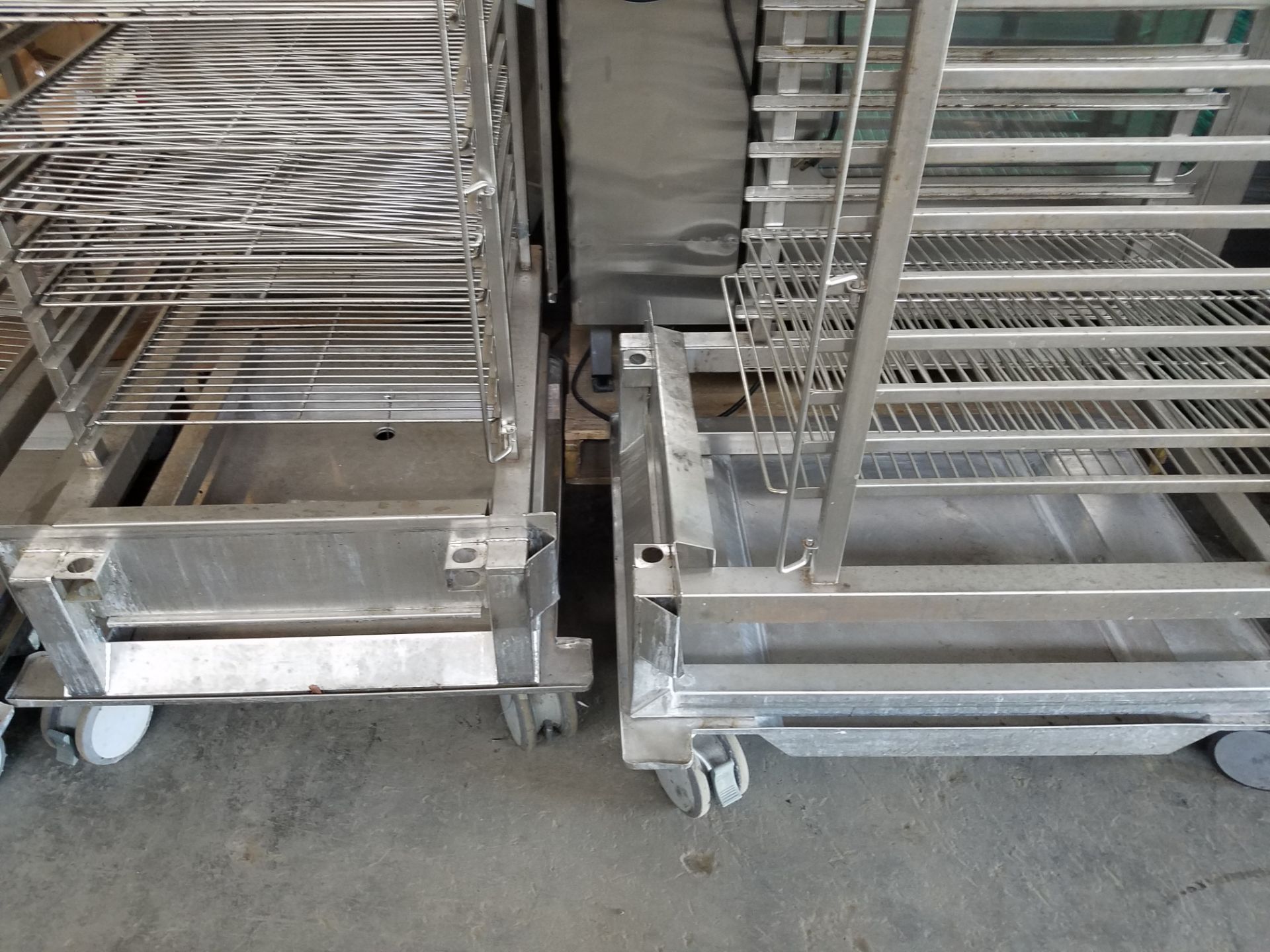 Rational LCPC G Rolling Racks (Located Fort Worth, TX) (LOADING FEE: $50.00 USD) - Image 2 of 3