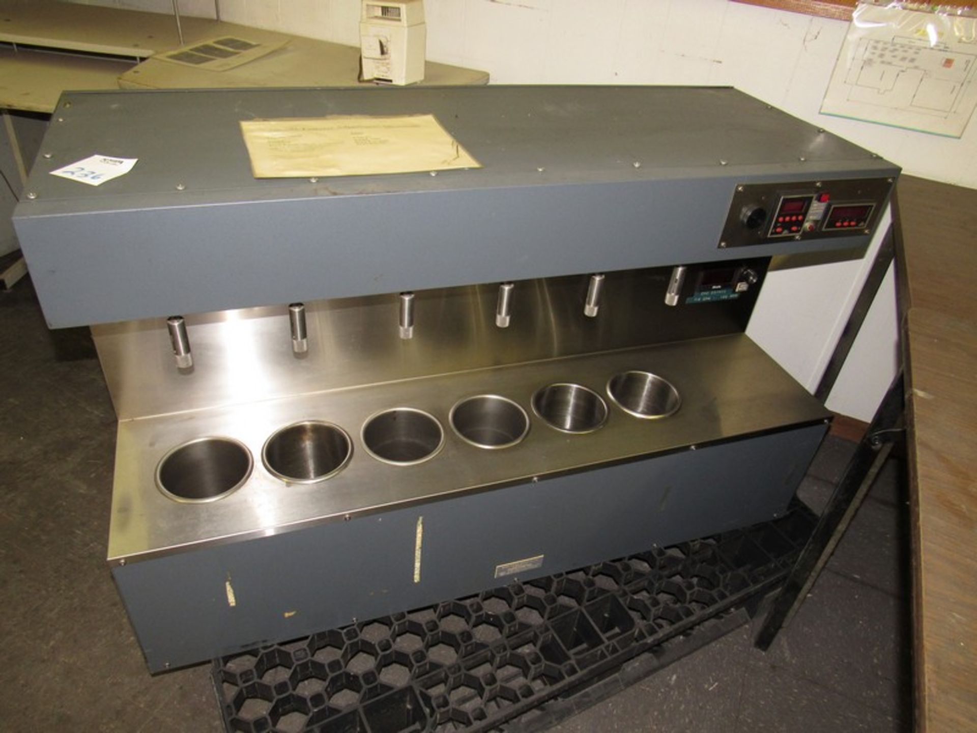 Terg-Otomerer Six Chamber Soap tester with temperature and speed controllers. Removal and loading - Image 2 of 11