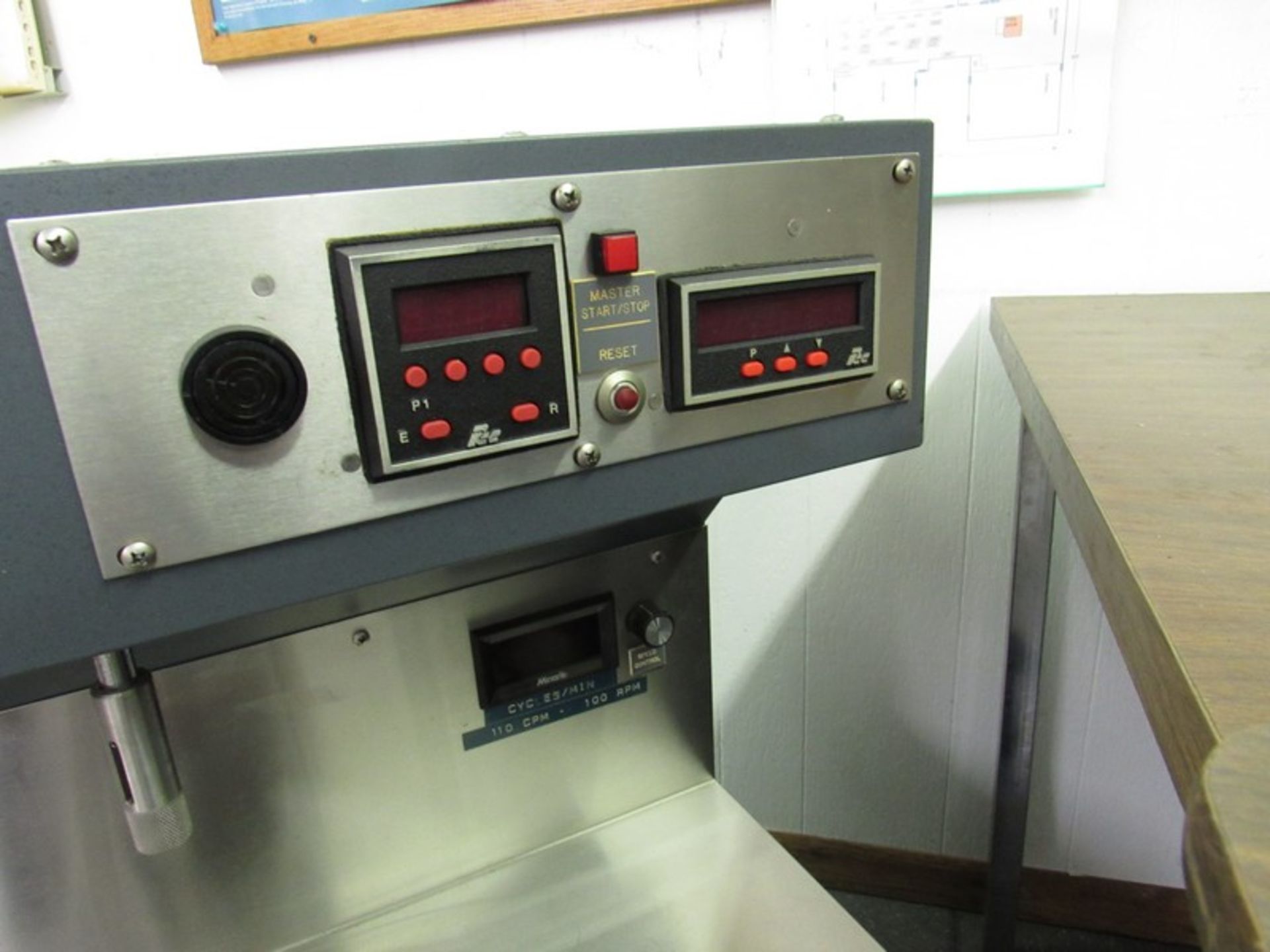 Terg-Otomerer Six Chamber Soap tester with temperature and speed controllers. Removal and loading - Image 4 of 11