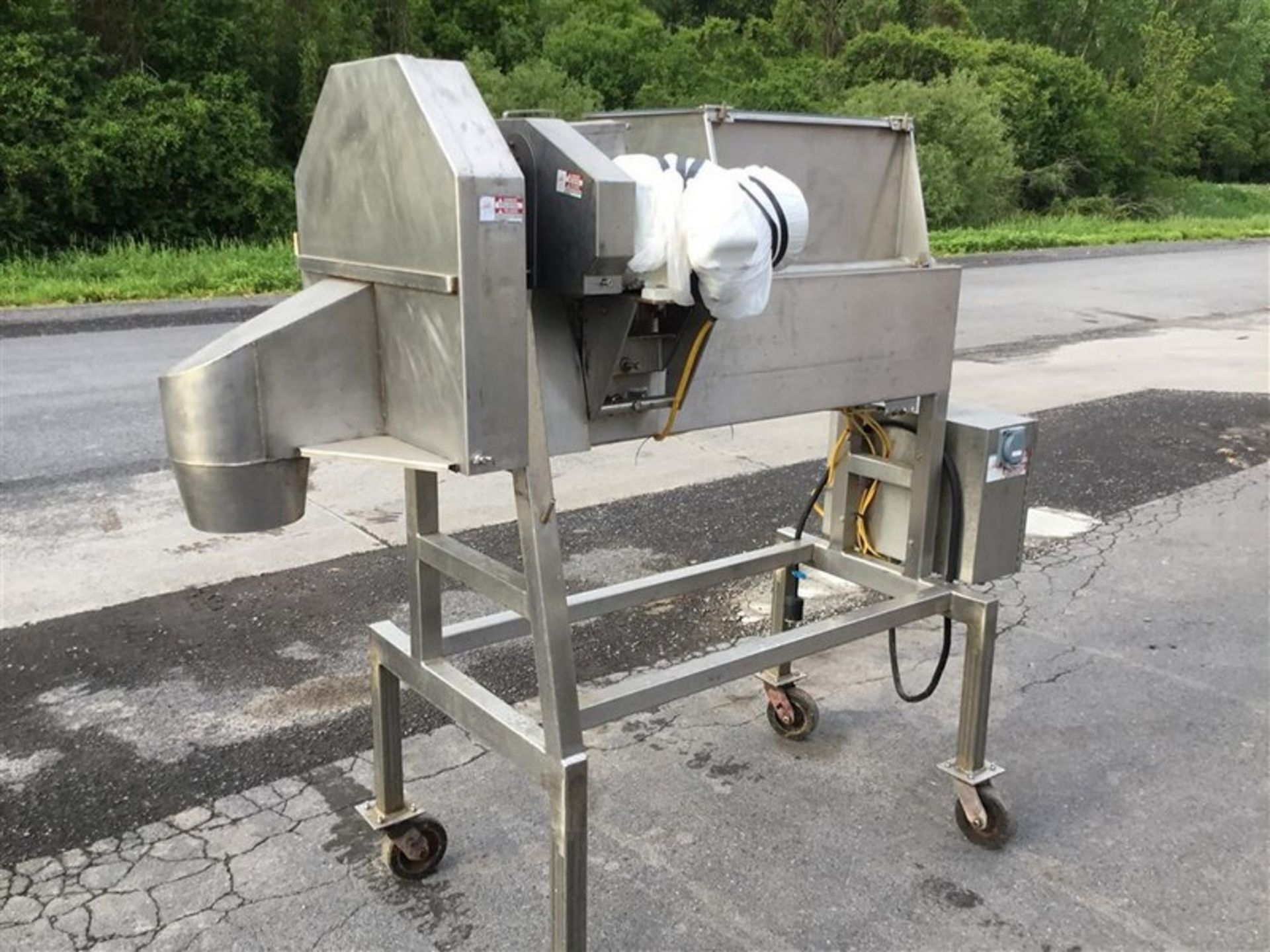 Urschel OV Slicer, Model OV, S/N 1279 with Top Power Feed Belt and Feed Hopper, 17 Blade Wheel - Image 3 of 5