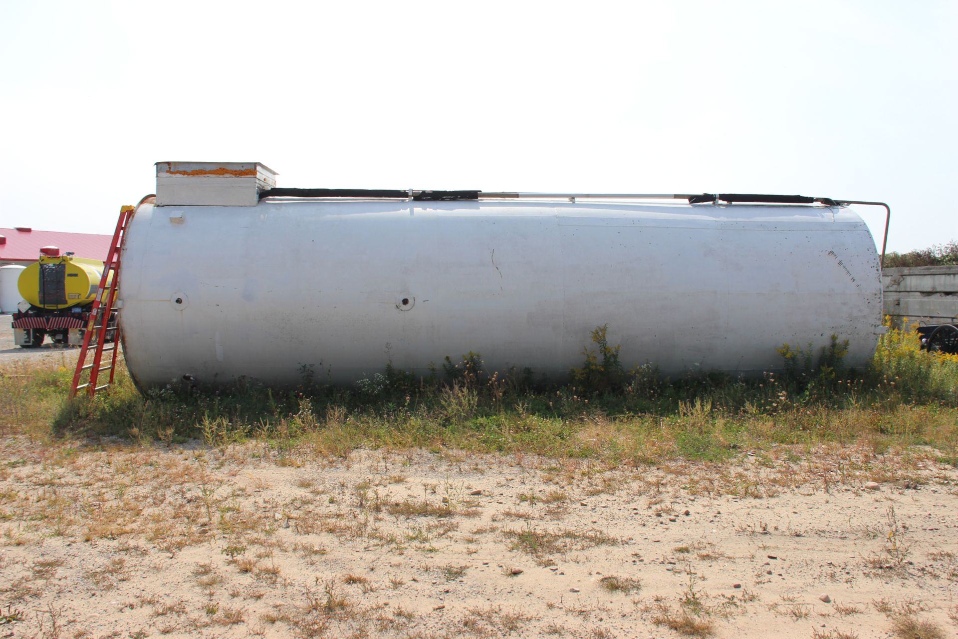 MUELLER 15,000 GALLON JACKETED SILO, S/N D-8745-3, HORRIZONTAL AGITATION (LOCATED IN MIO, MICHIGAN) - Image 2 of 23