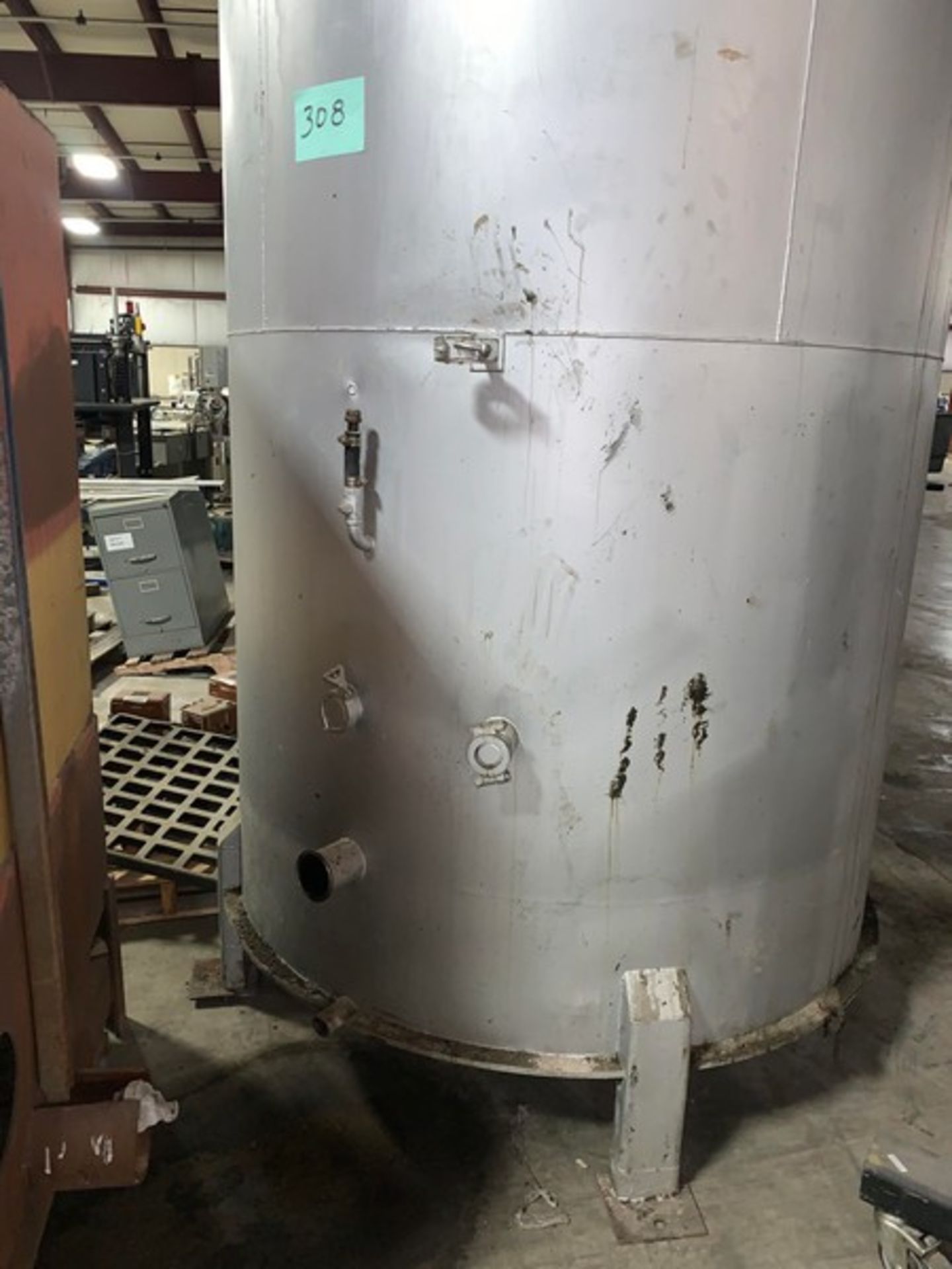 1000 Gallon Mild Steel Storage Tank (LOCATED IN IOWA) - Loading Fee $200.00 ***EUSA*** - Image 2 of 2