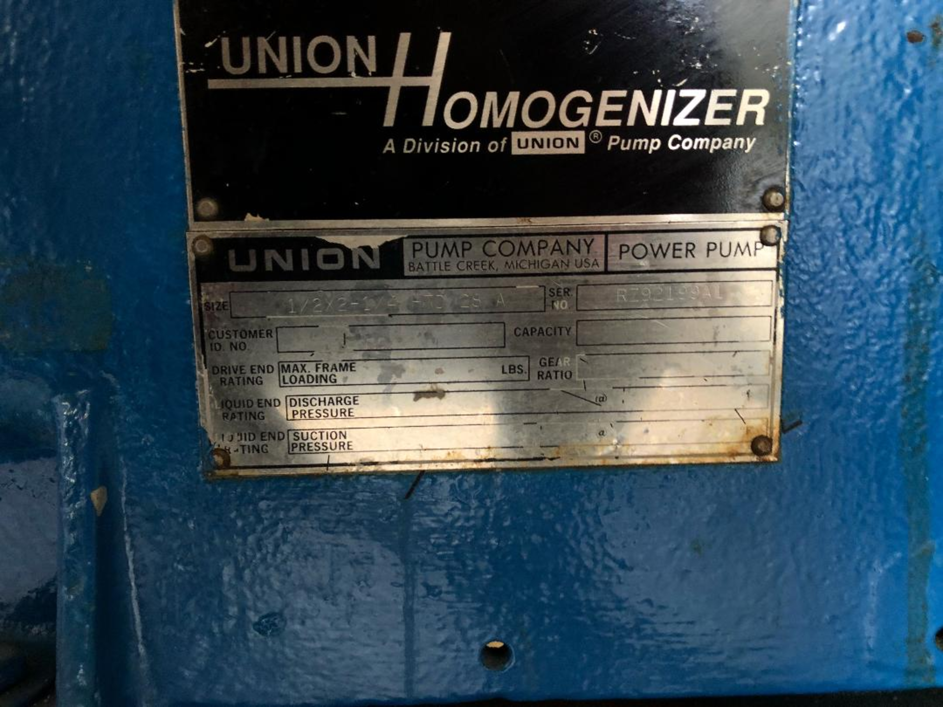 Union Homogenizer, Model 1/2X2-1/4 HTD 28 A, Driven by a 10 hp, 208 V, 60 Hz, 3 Phase, Machine is on - Image 3 of 6