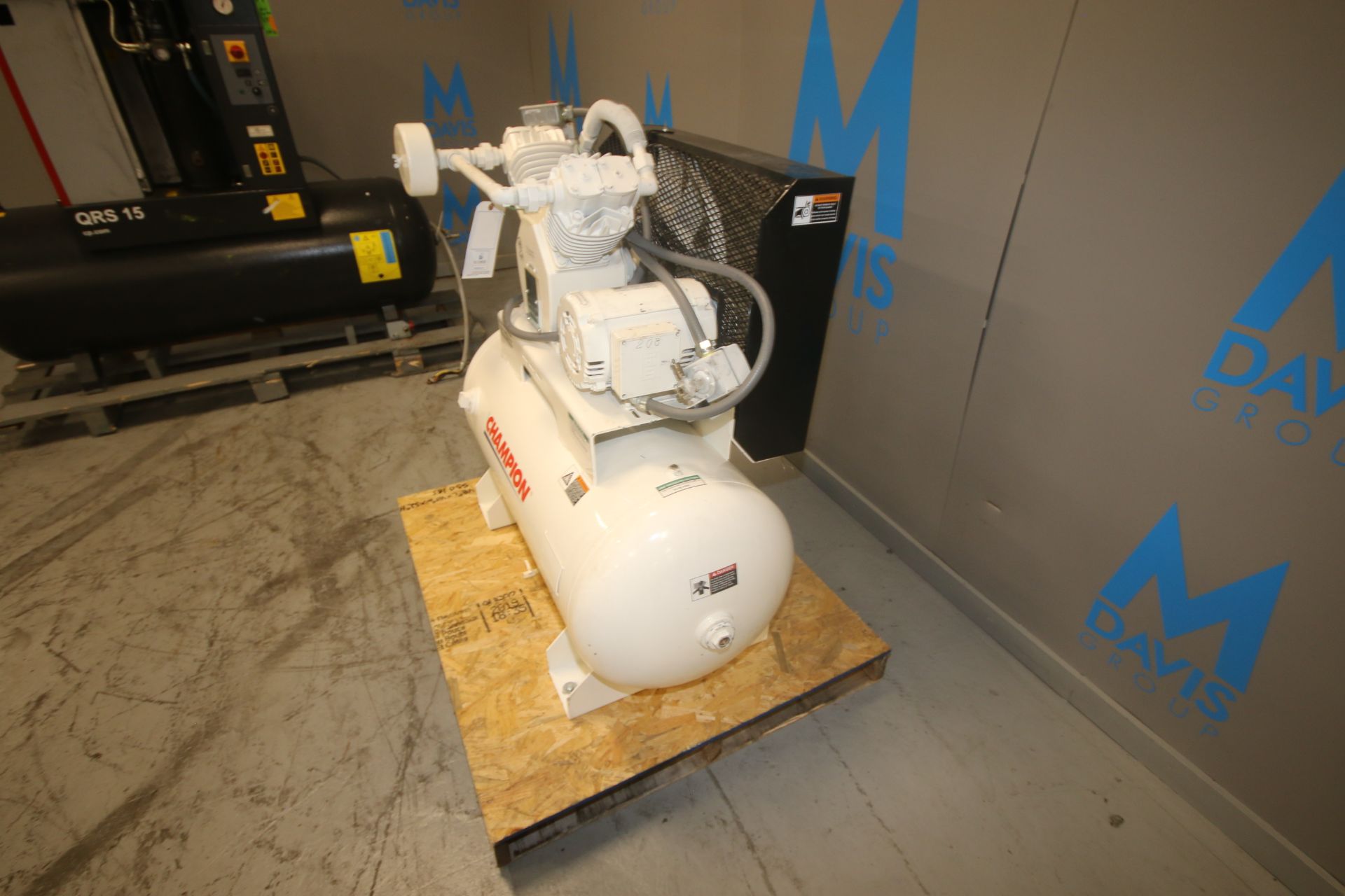 Champion 5 hp Reciprocating Air Compressor, M/N H5MT011-6, S/N D139320, Mounted on 42" L x 20" W - Image 4 of 8