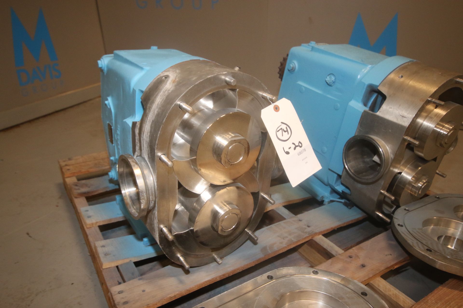 WCB Positive Displacement Pump Head, M/N 220, S/N 200855 97, with Aprox. 4-1/2" S/S Clamp Type - Image 4 of 9