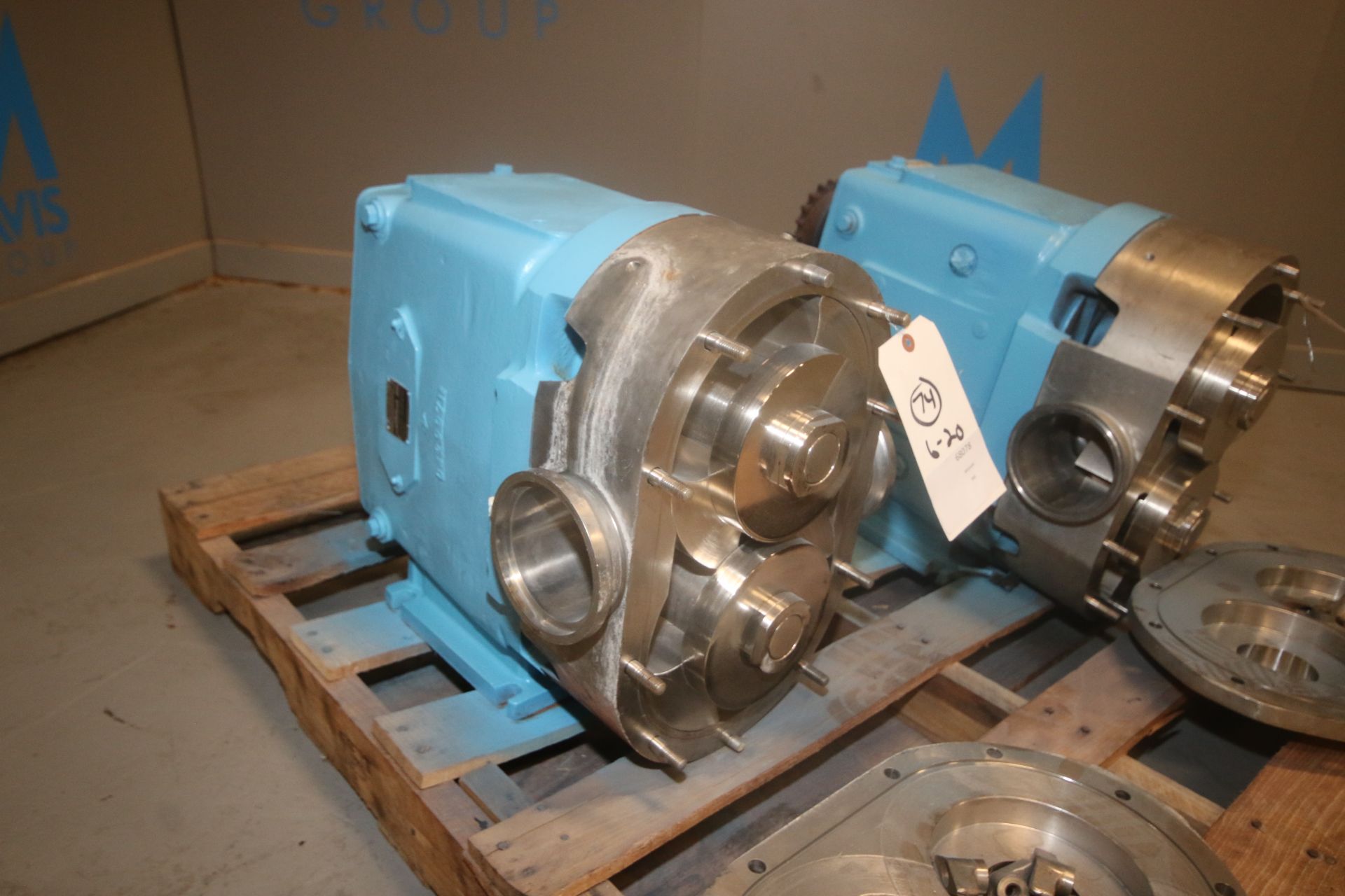 WCB Positive Displacement Pump Head, M/N 220, S/N 200855 97, with Aprox. 4-1/2" S/S Clamp Type - Image 2 of 9