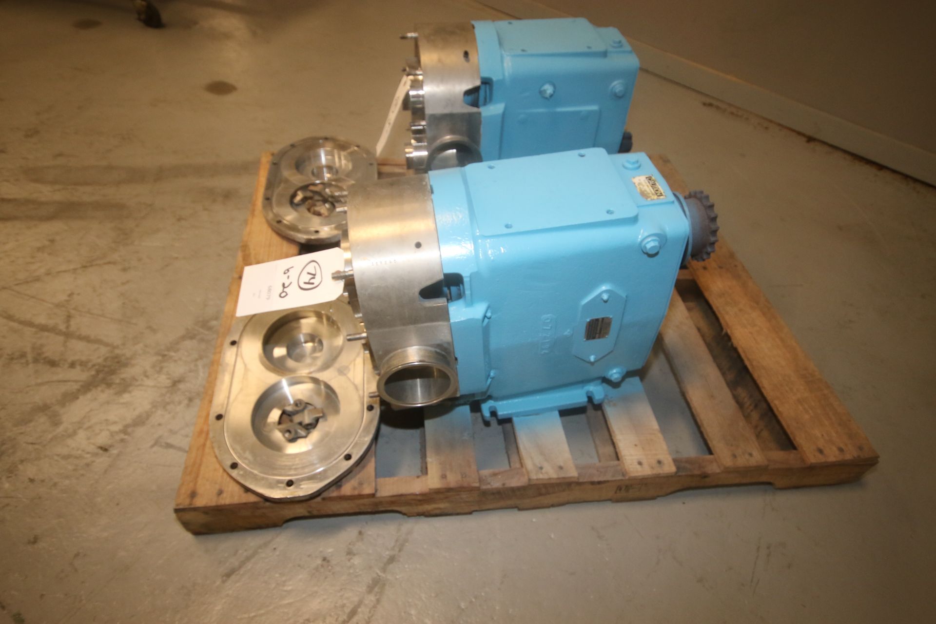 WCB Positive Displacement Pump Head, M/N 220, S/N 153295, with Aprox. 4-1/2" S/S Clamp Type Inlet/ - Image 6 of 8