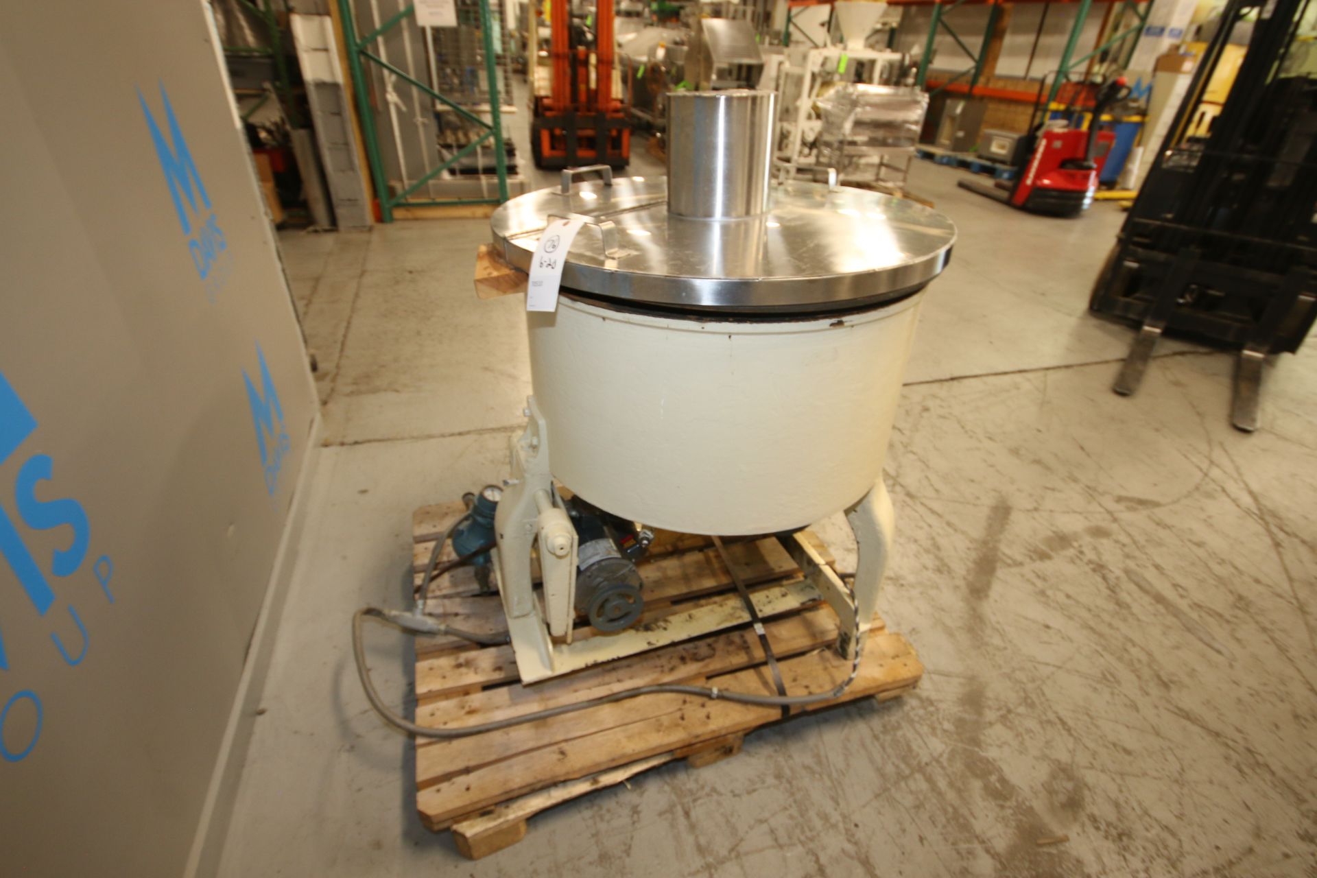 National Equip. Co. Aprox. 40 Gal. Chocolate Tank, S/N 4797, with S/S Hinge Lid, Mounted on Legs ( - Image 3 of 11