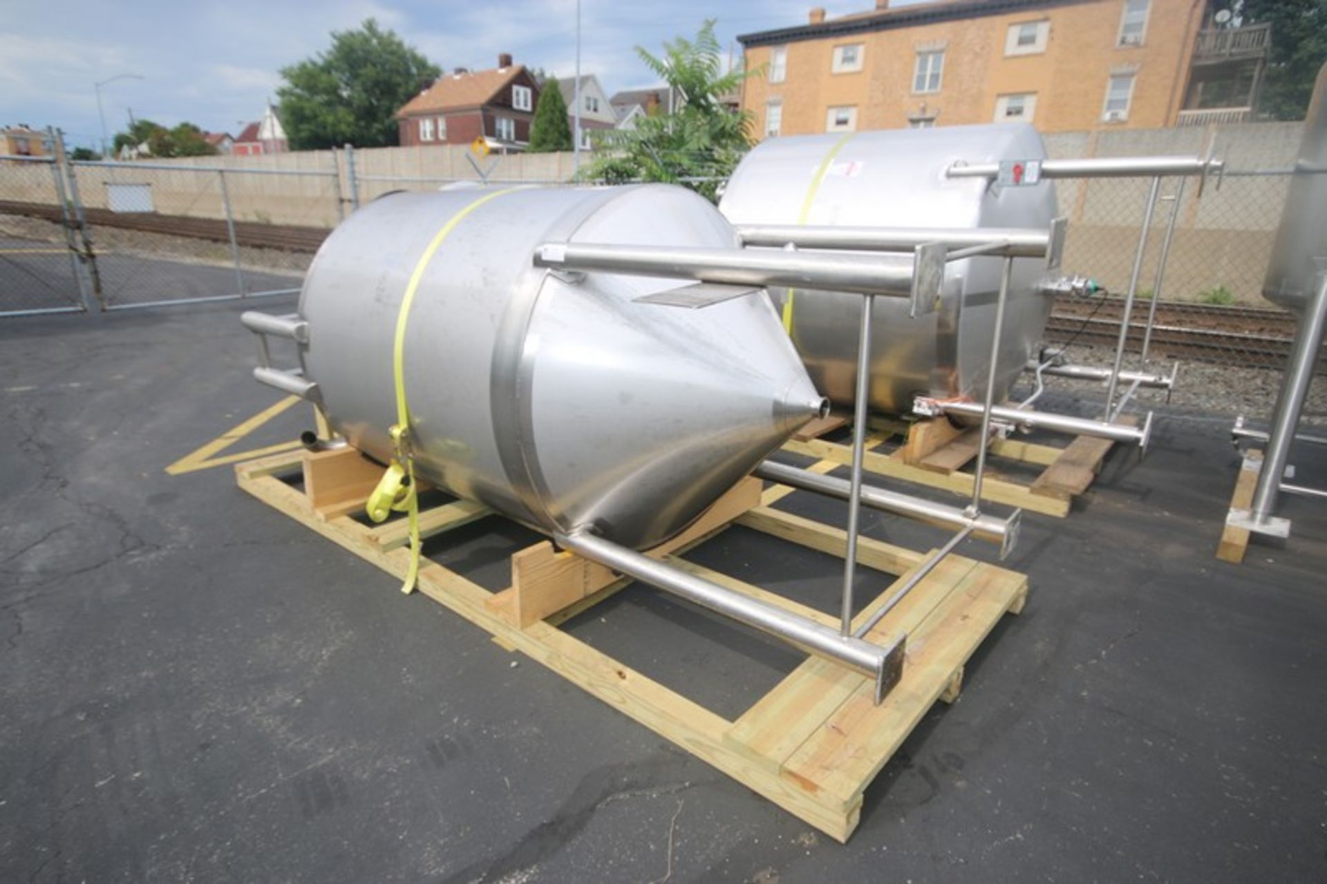 Aprox. 500 Gal. S/S Single Wall Vertical Tank, Tank DIms.: Aprox. 60" L x 52" Dia., with Dual S/S - Image 2 of 11