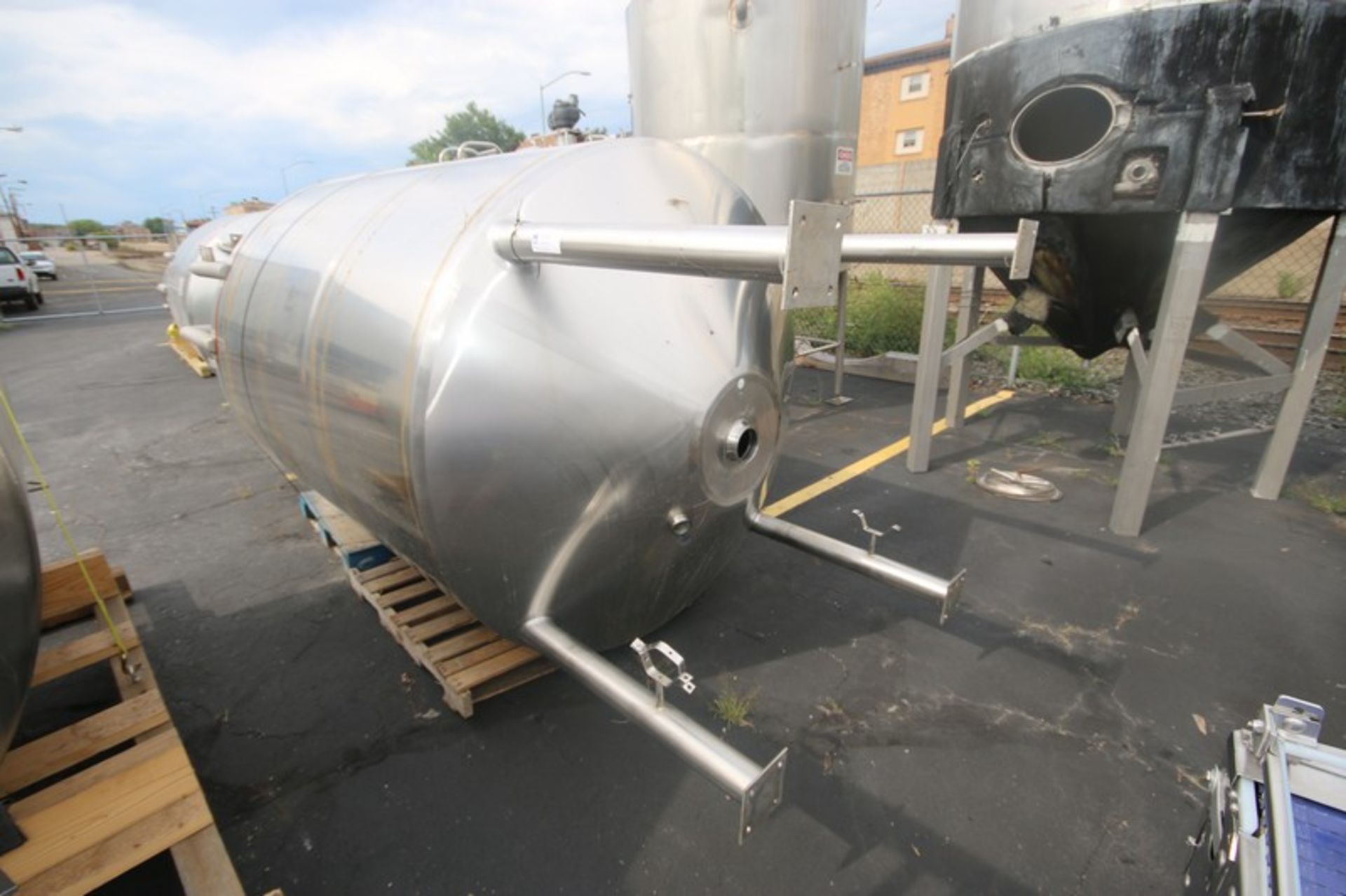 Aprox. 1,000 Gal. S/S Insulated Vertical Tank, Tank Dims.: Aprox. 77" L x 64" Dia., with Cone - Image 4 of 9