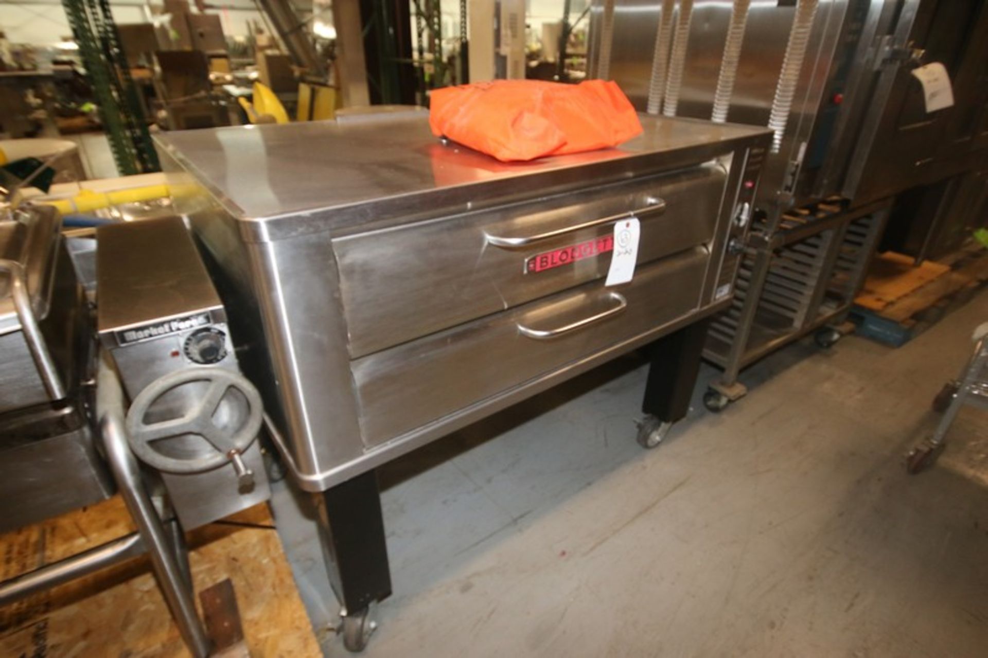 Blodgett Pizza Oven,M/N 961-P, S/N 091409AJ0055, with (2) Levels with S/S Covers, with Fire Blanket, - Image 2 of 8