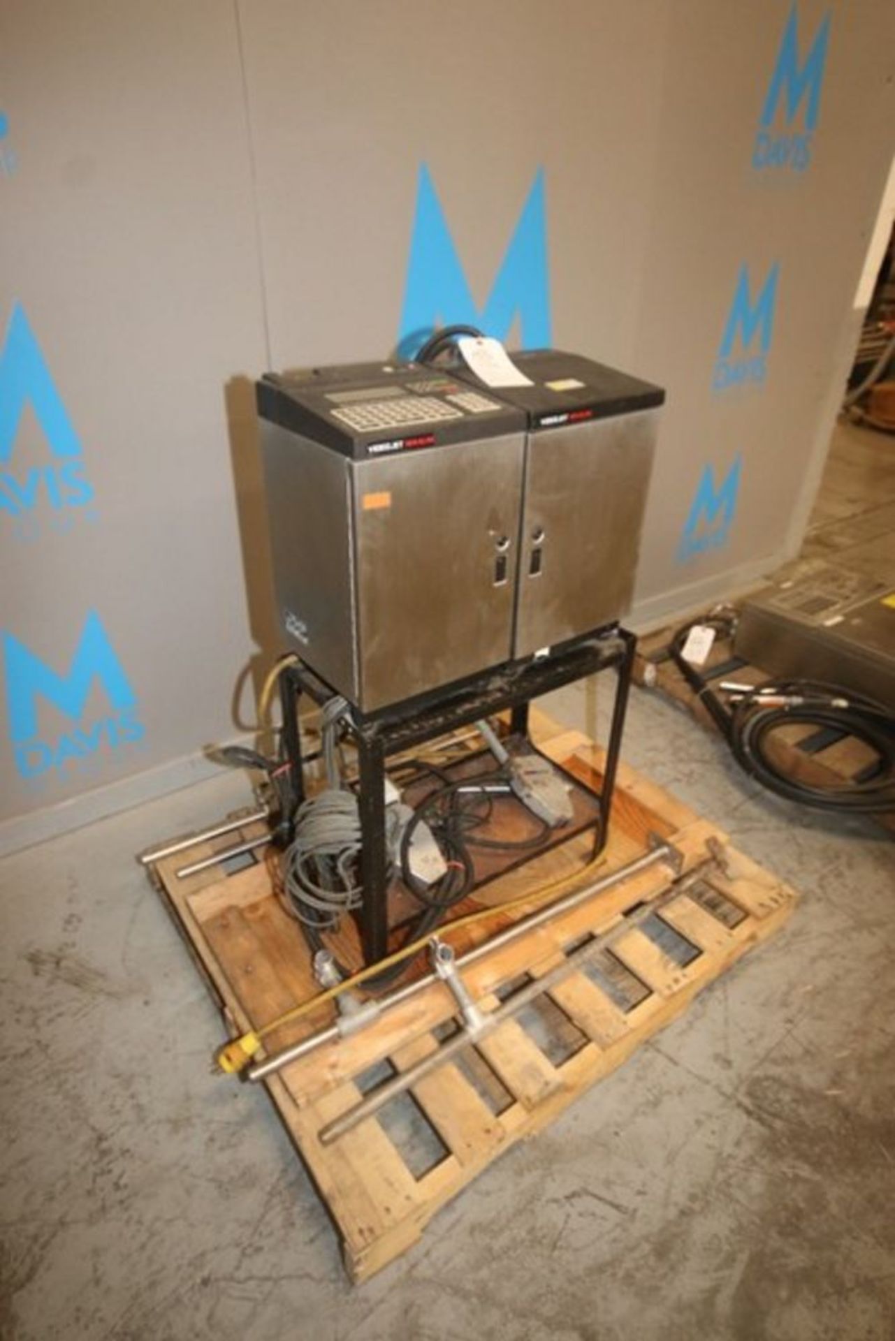 VideoJet Maxum Ink Jet Coder, M/N MAXUM, S/N H94D03033, 115 Volt, 1 Phase, with Stands (IN#69607) ( - Image 2 of 8