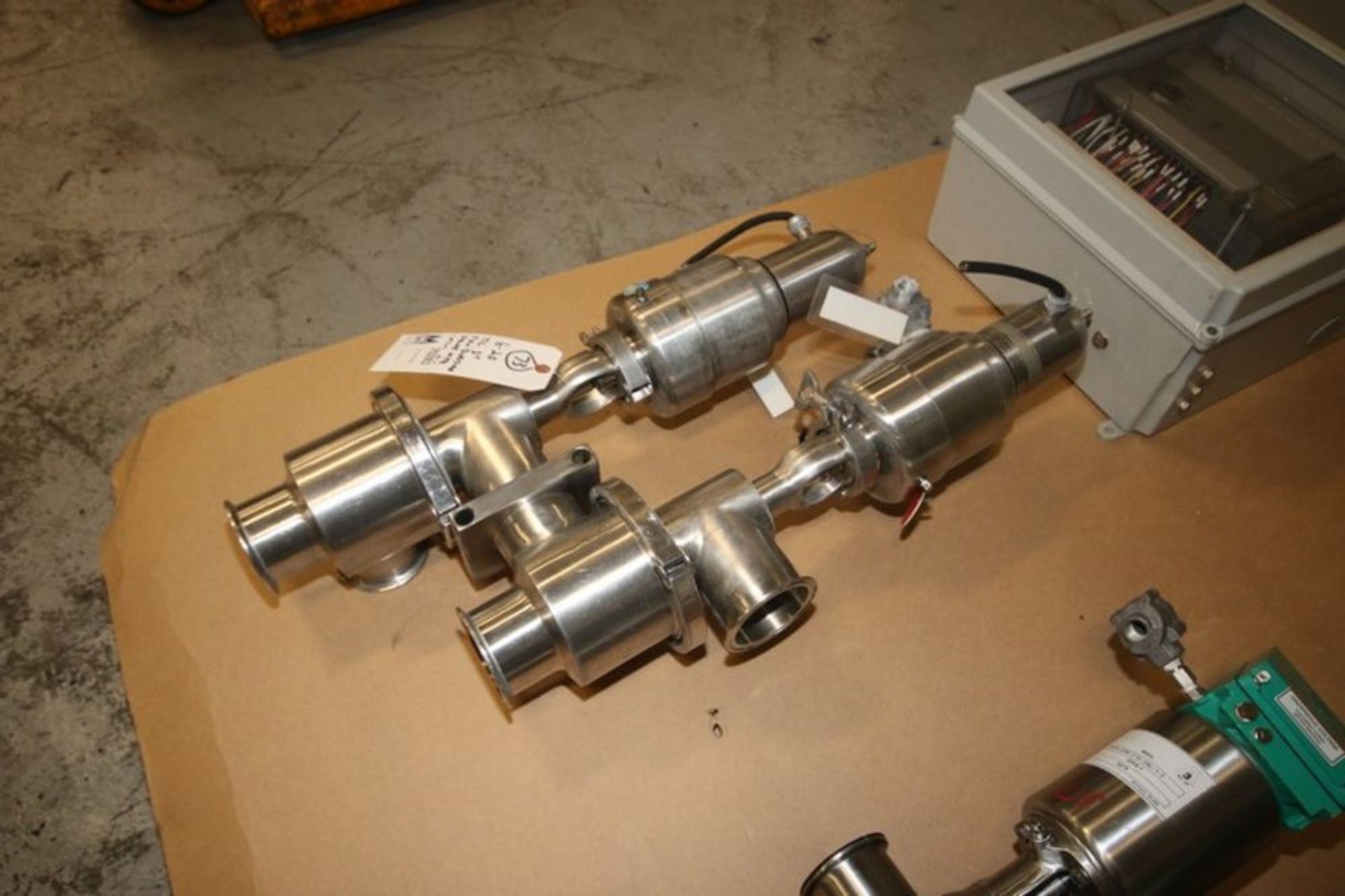 Tri-Clover 3" Flow Diversion Valve, with Allen-Bradley SLC 500 Programmable Controller with - Image 4 of 6